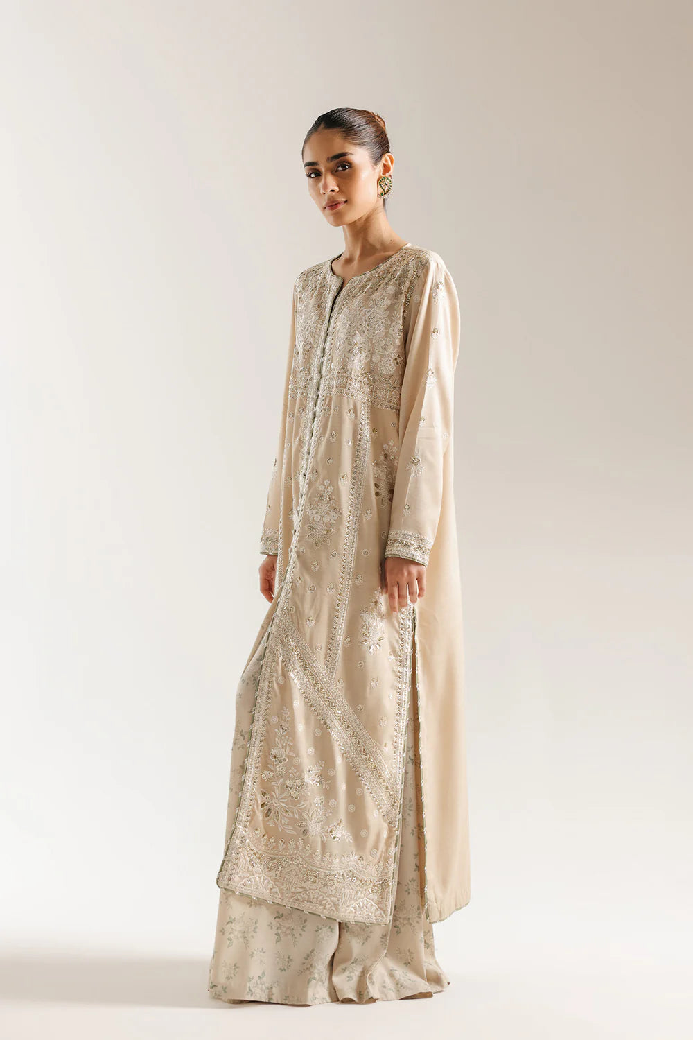 ANTIQUE WHITE | E0961/104/006 | Luxe | Ethnc