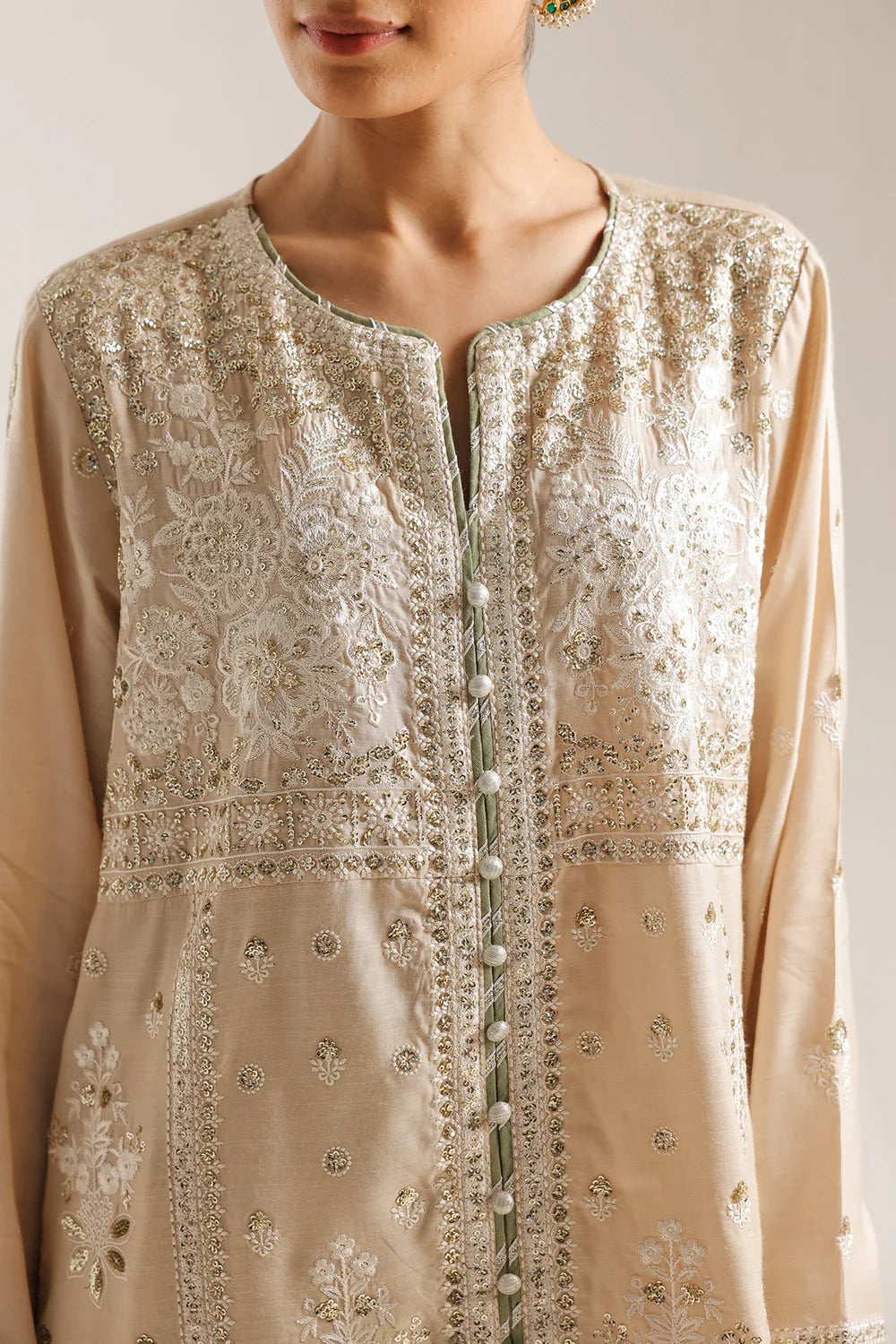 ANTIQUE WHITE | E0961/104/006 | Luxe | Ethnc