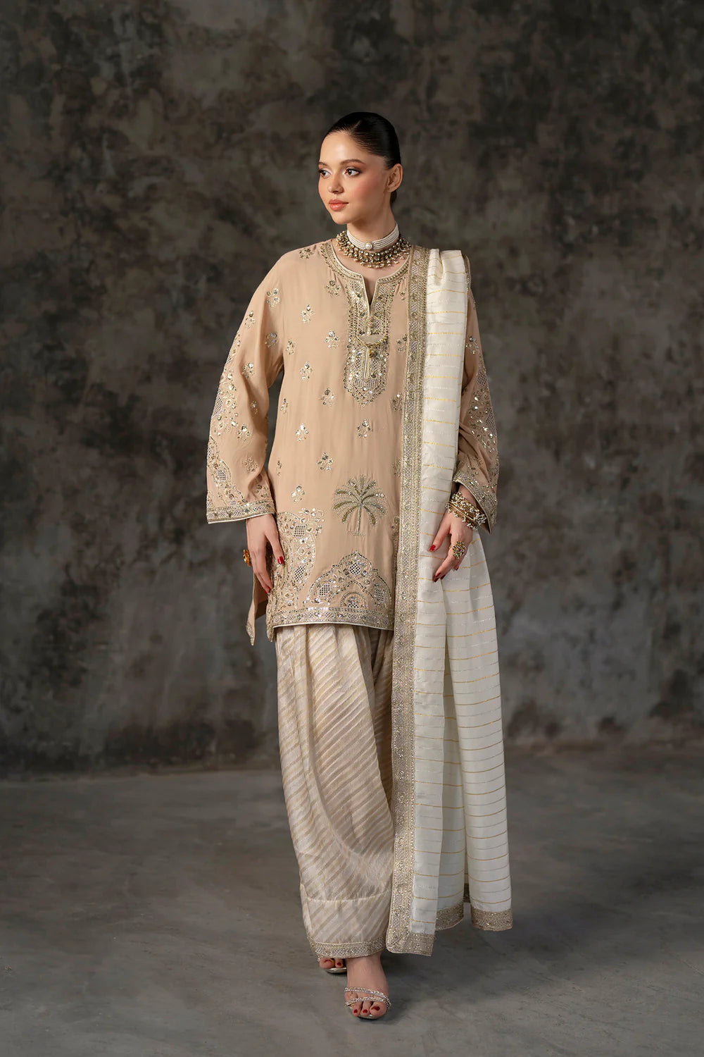 BEIGE | E1012/104/113 | Luxe | Ethnc