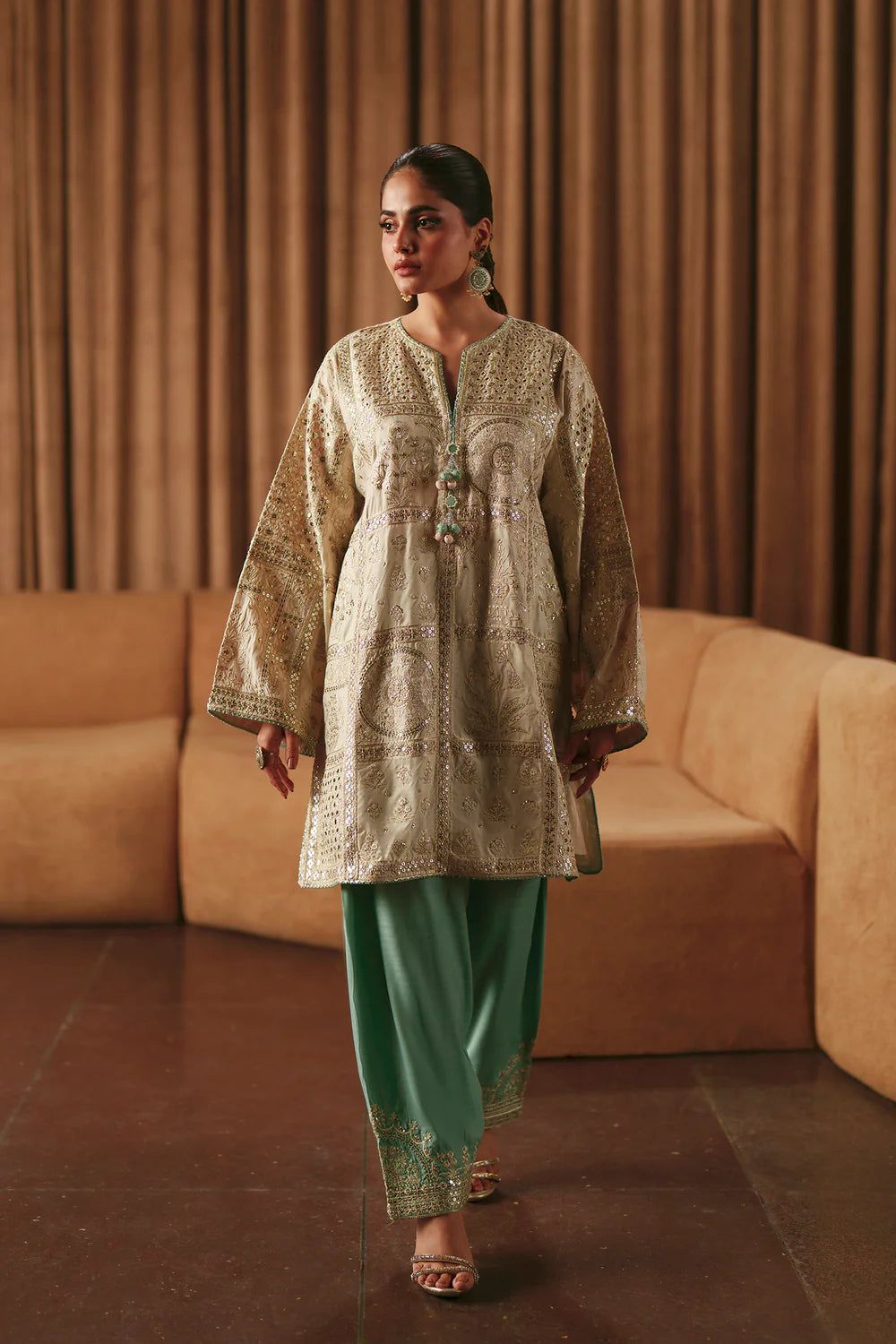 OFF WHITE | E1013/104/002 | Boutique Collection SS '26 Drop I | Ethnc