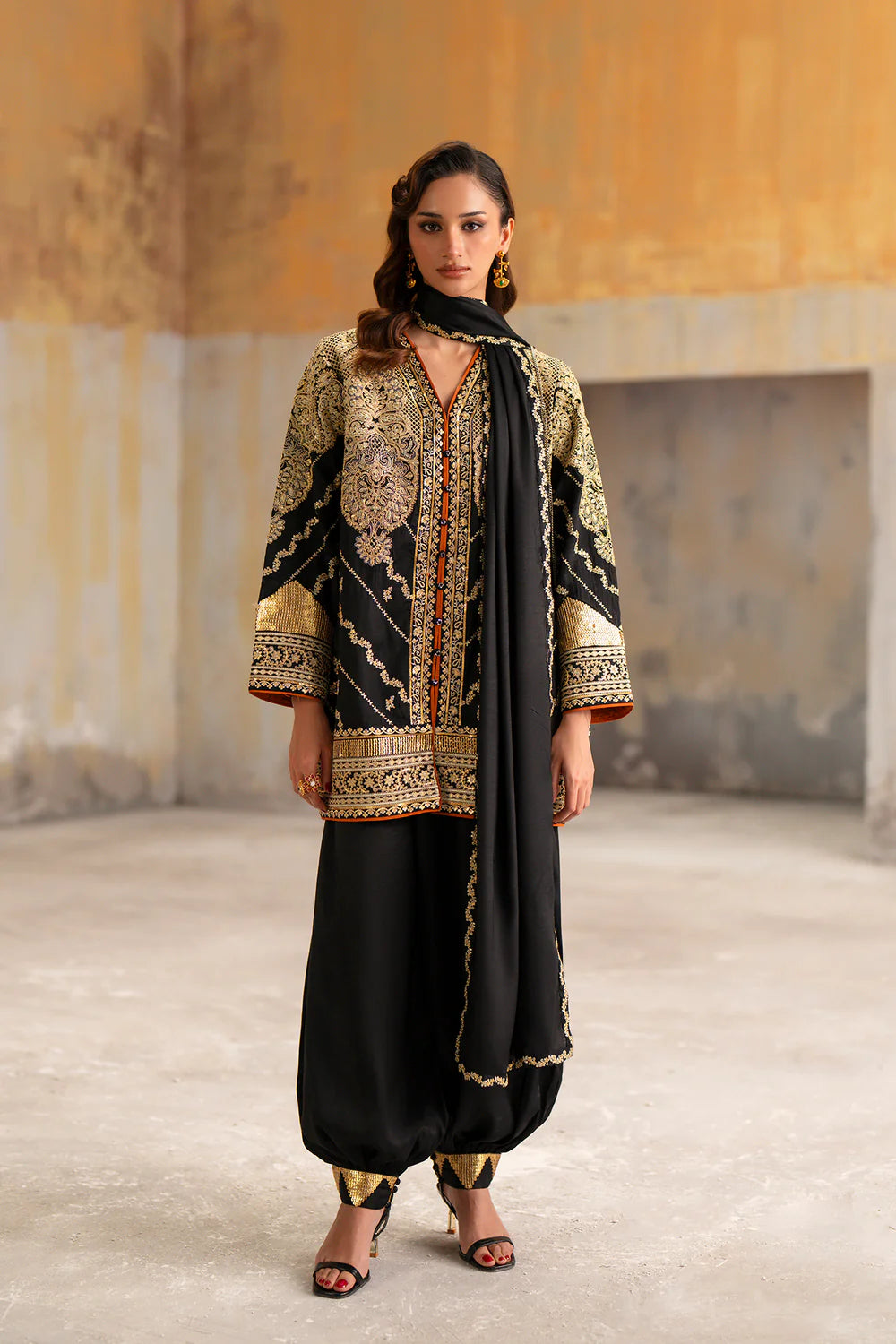 JET BLACK | E1050/104/902 | Boutique collection SS' 26 Drop 2 | Ethnc