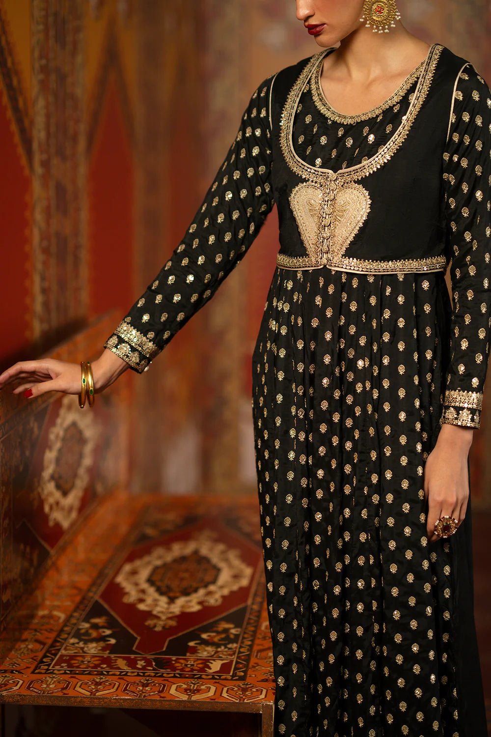 BLACK | E1051/104/901 | Luxe | Ethnc