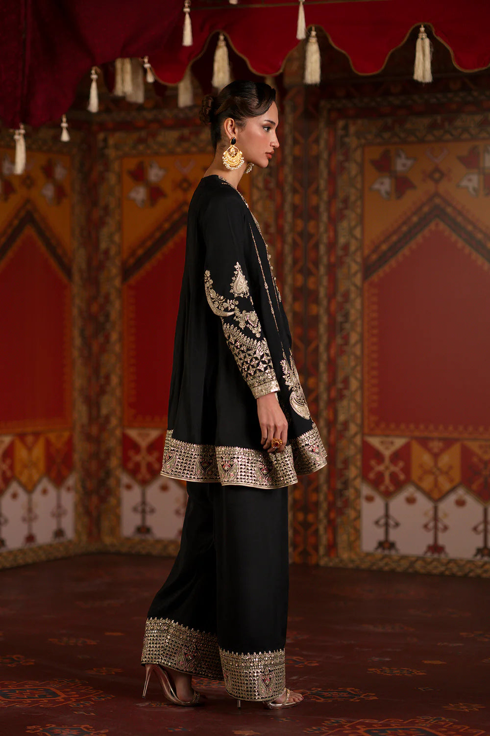 JET BLACK | E1066/104/902 | Luxe | Ethnc (RTS)
