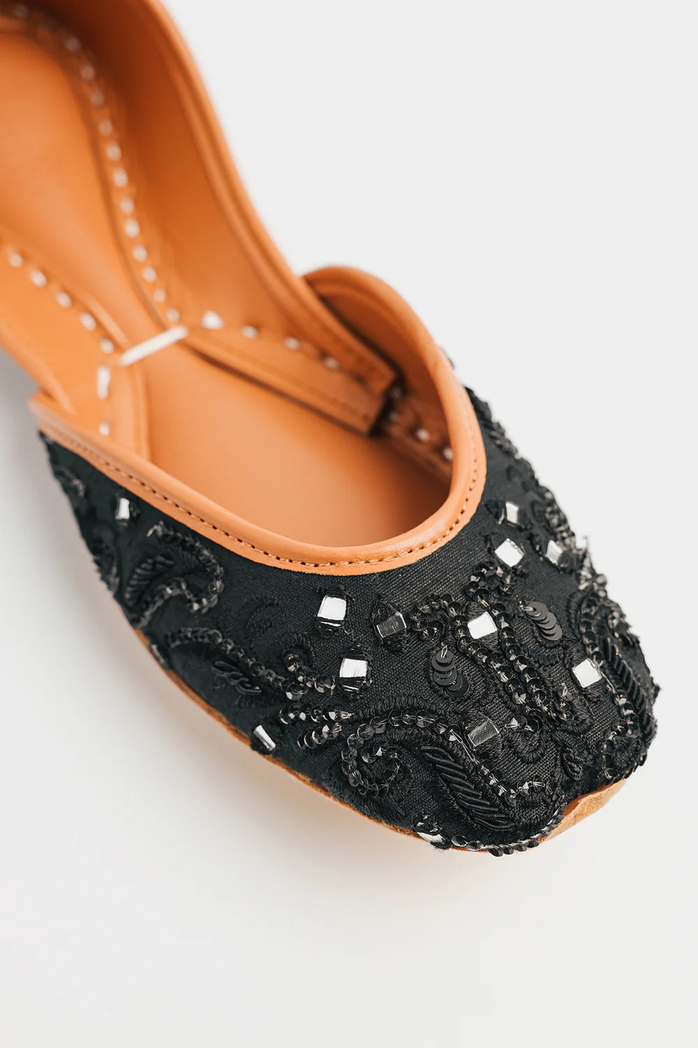 BLACK | E1109/109/901 | ETHNC | FOOTWEAR