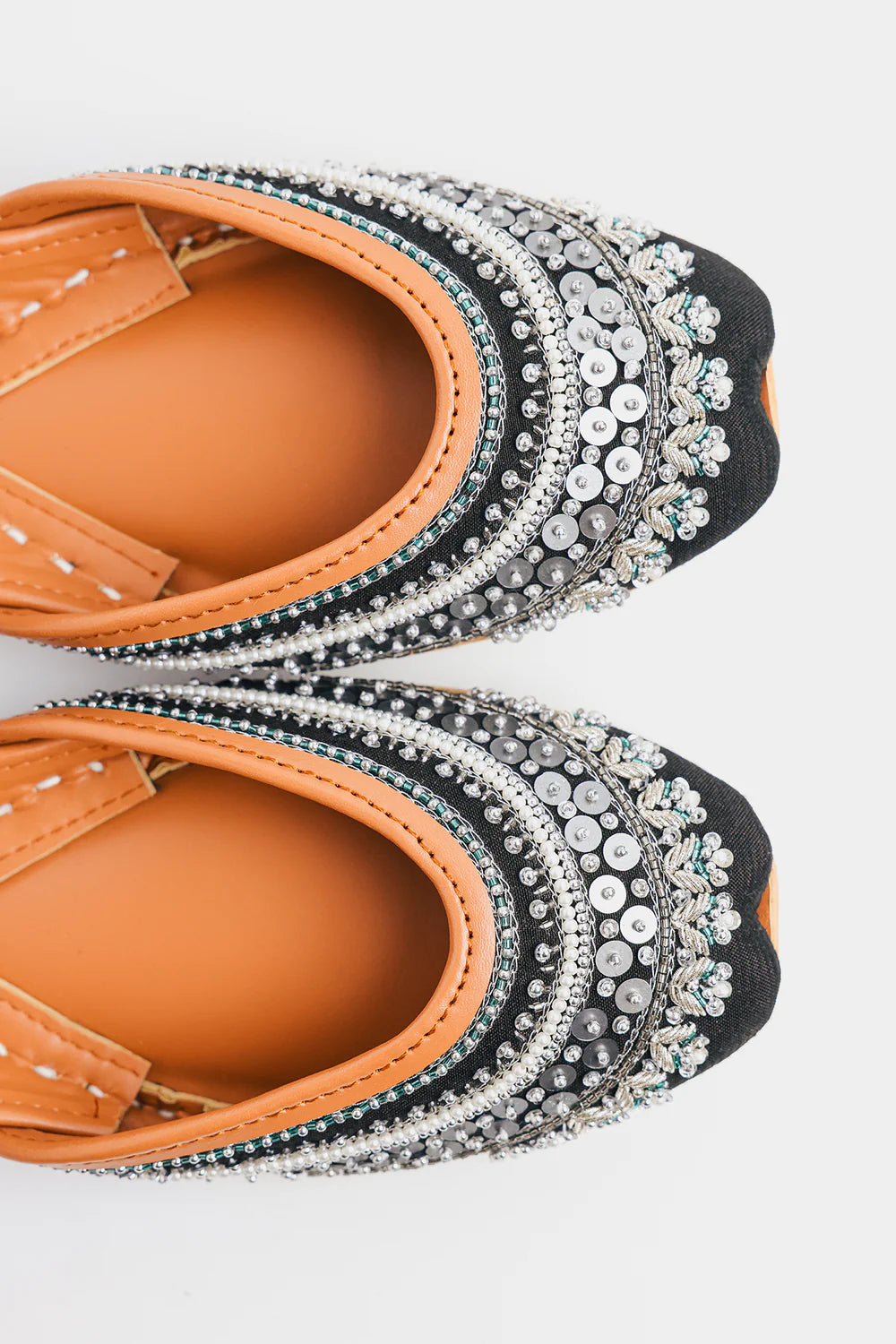 BLACK | E1112/109/901 | ETHNC | FOOTWEAR