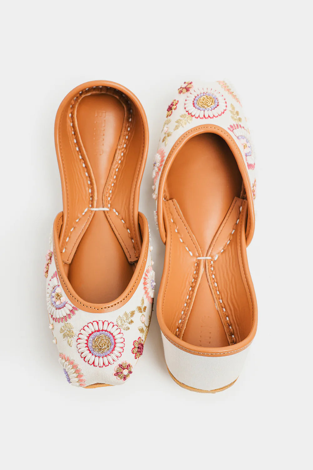 OFF WHITE | E1114/109/002 | ETHNC | FOOTWEAR