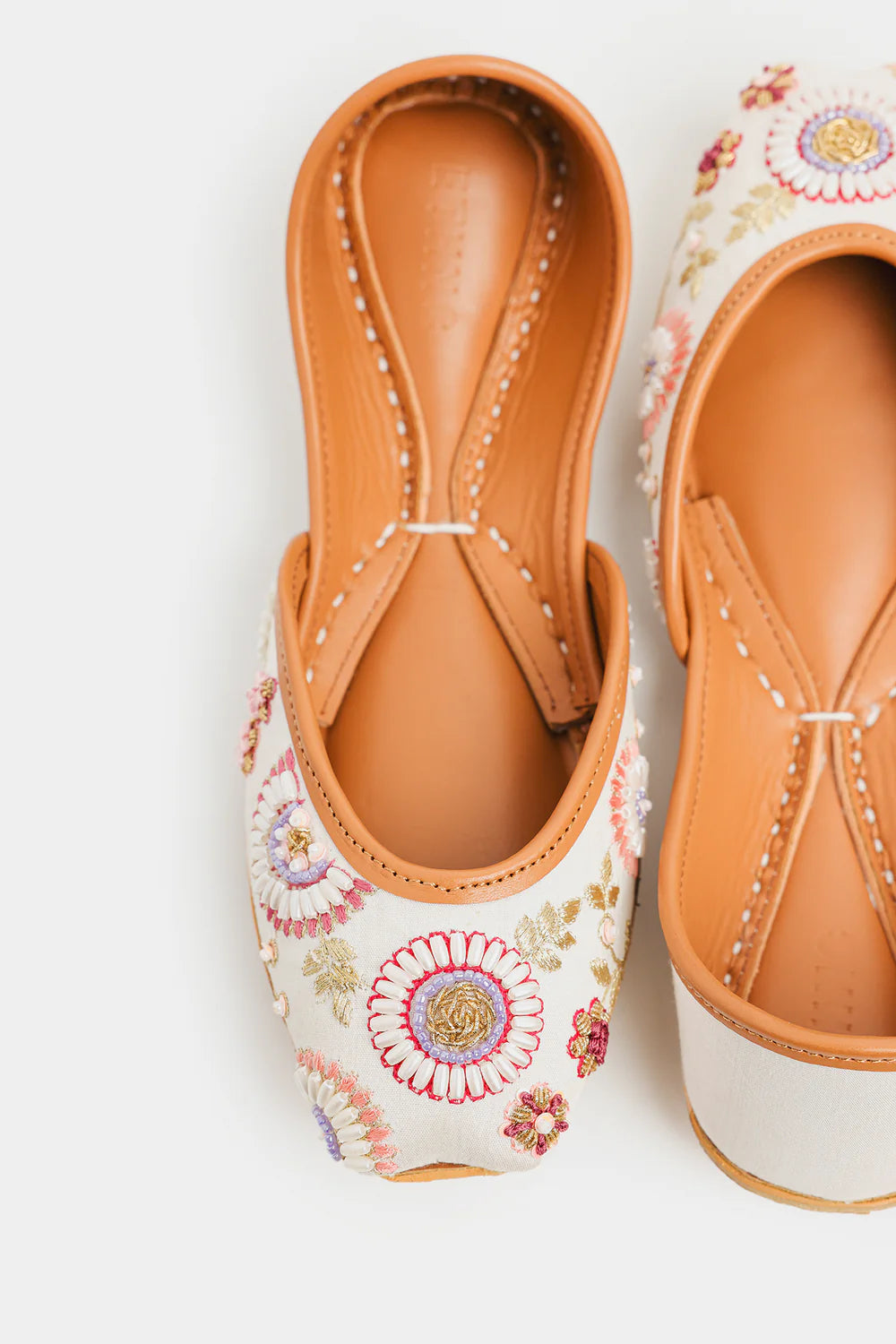 OFF WHITE | E1114/109/002 | ETHNC | FOOTWEAR