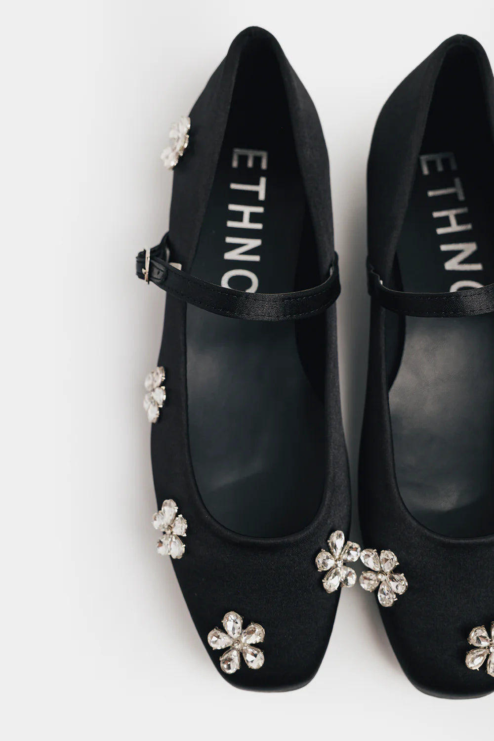 BLACK | E1168/109/901 | ETHNC | FOOTWEAR