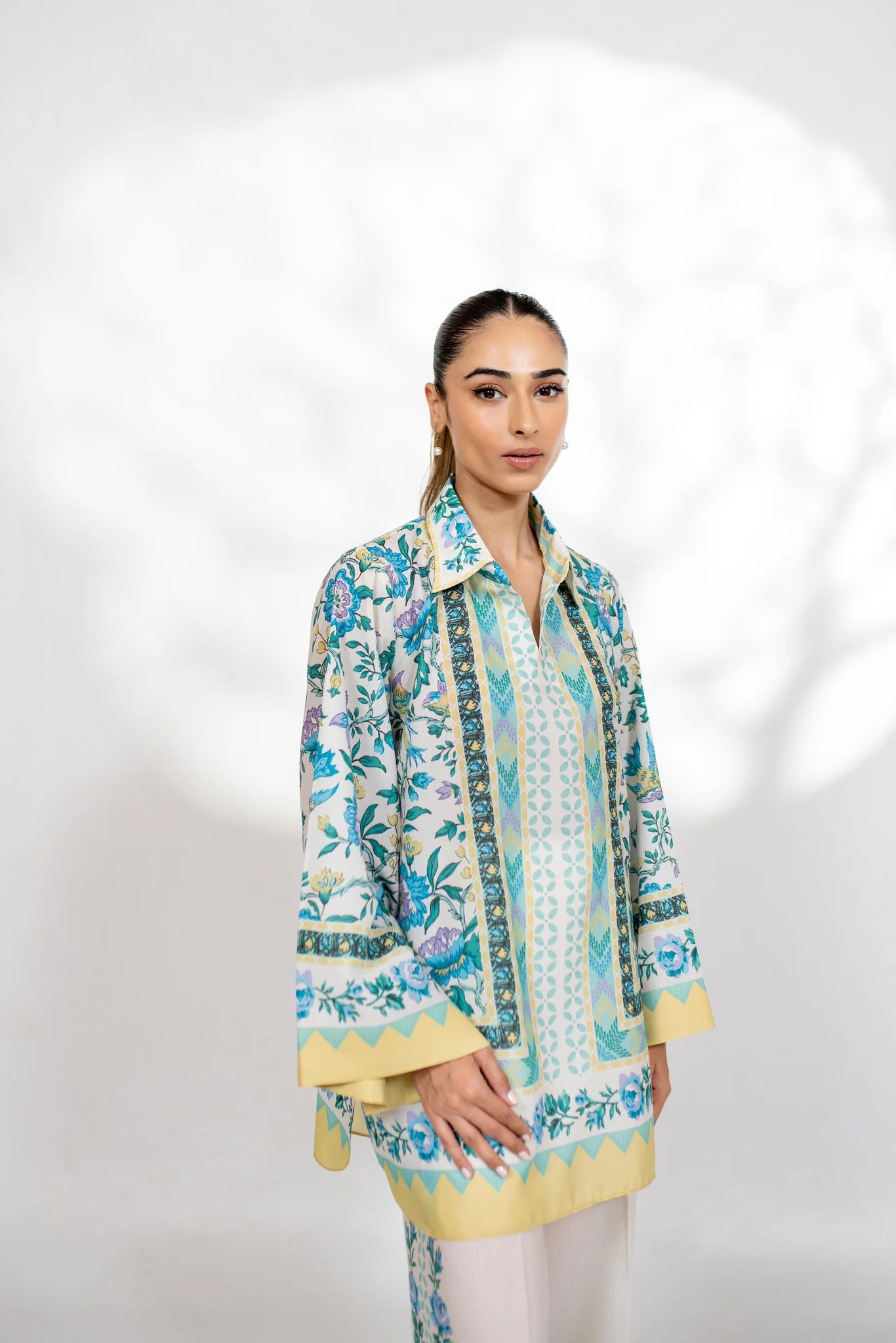 Willow (B) | BARAÉ KHANOM