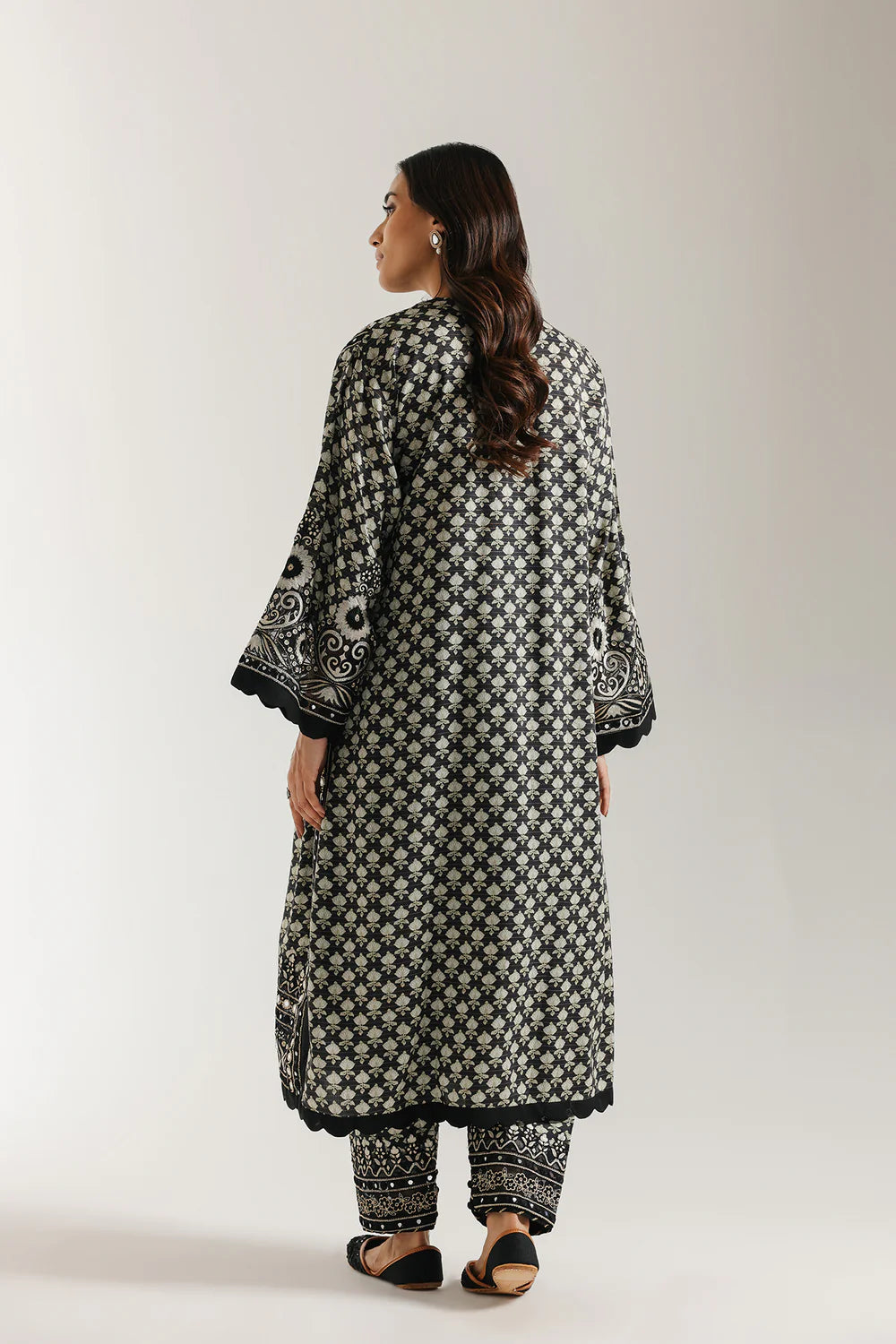 JET BLACK | E3451/103/902 | ROZANA | Ethnc