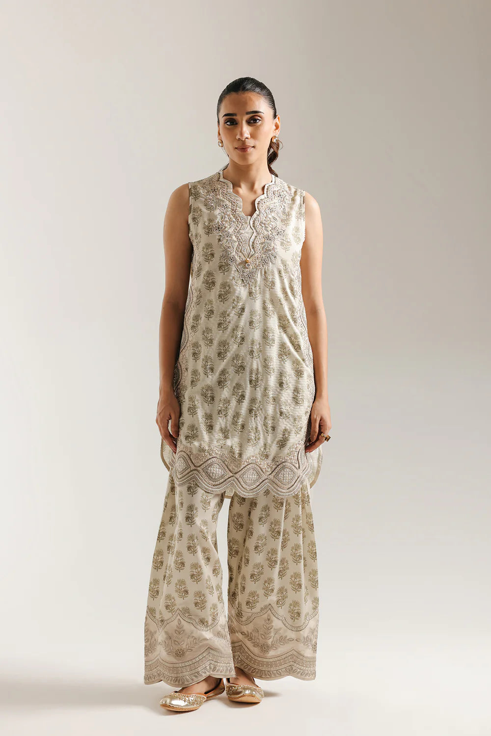 ANTIQUE WHITE | E3452/103/006 | ROZANA | Ethnc