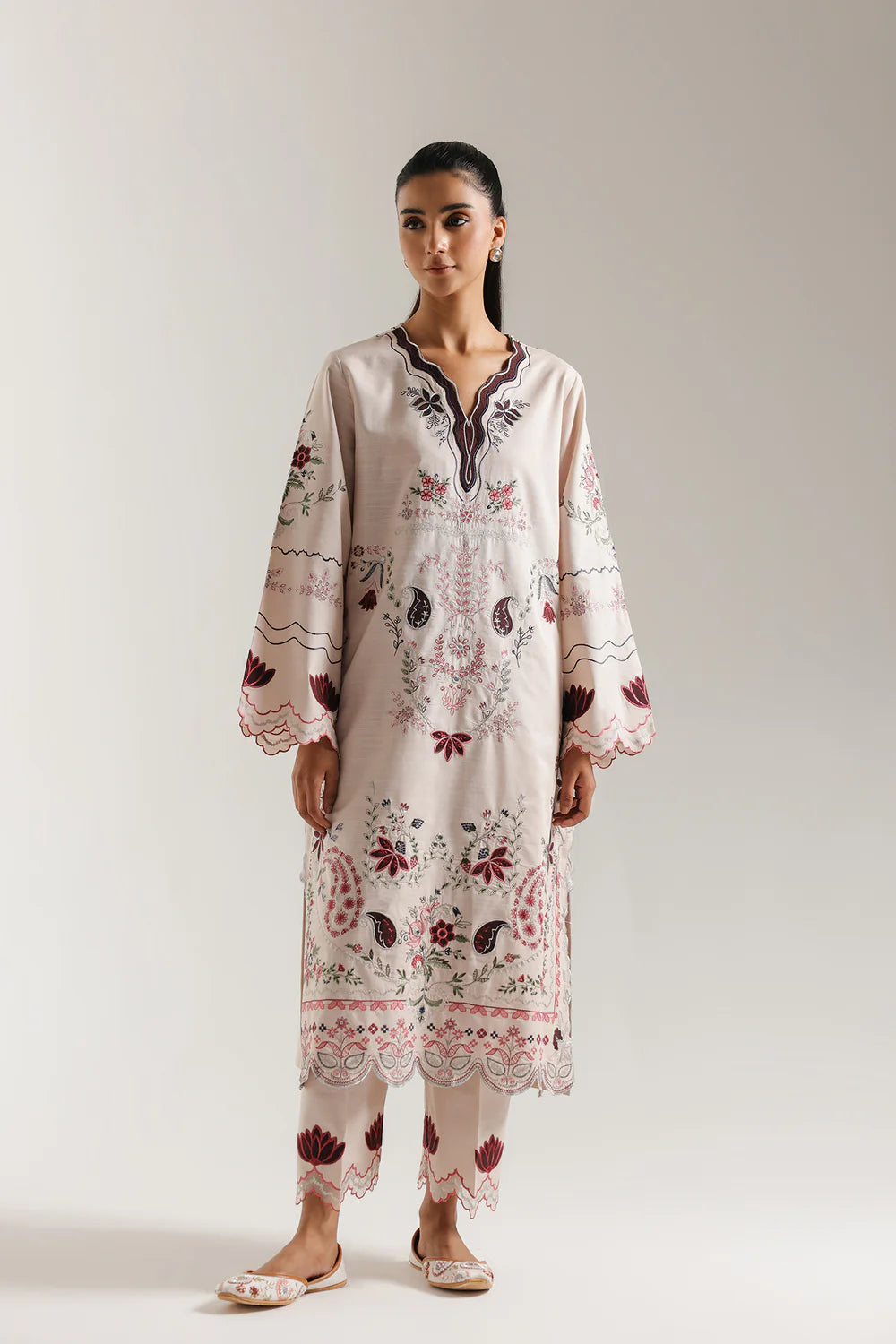 PALE CORAL | E3602/103/329 | Rozana collection 25' - Drop 03 | Ethnc