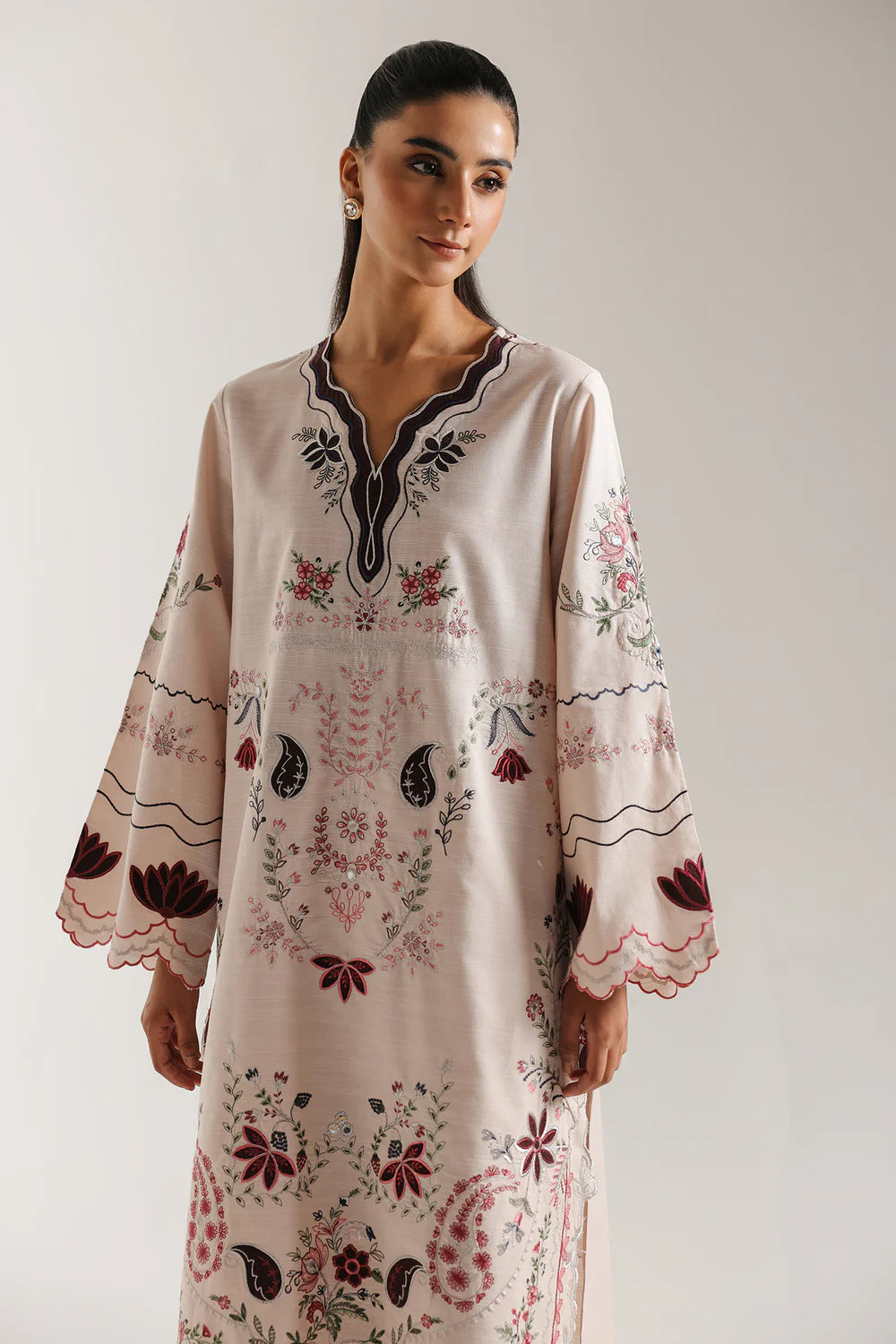 PALE CORAL | E3602/103/329 | Rozana collection 25' - Drop 03 | Ethnc