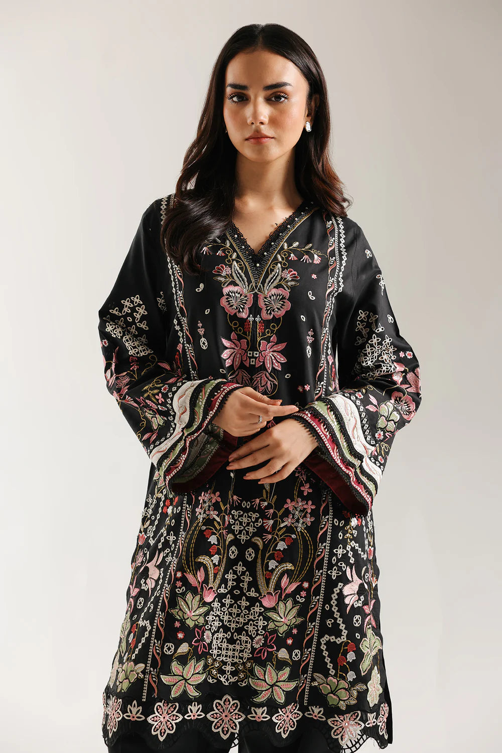 JET BLACK | E3616/103/902 | ROZANA | Ethnc