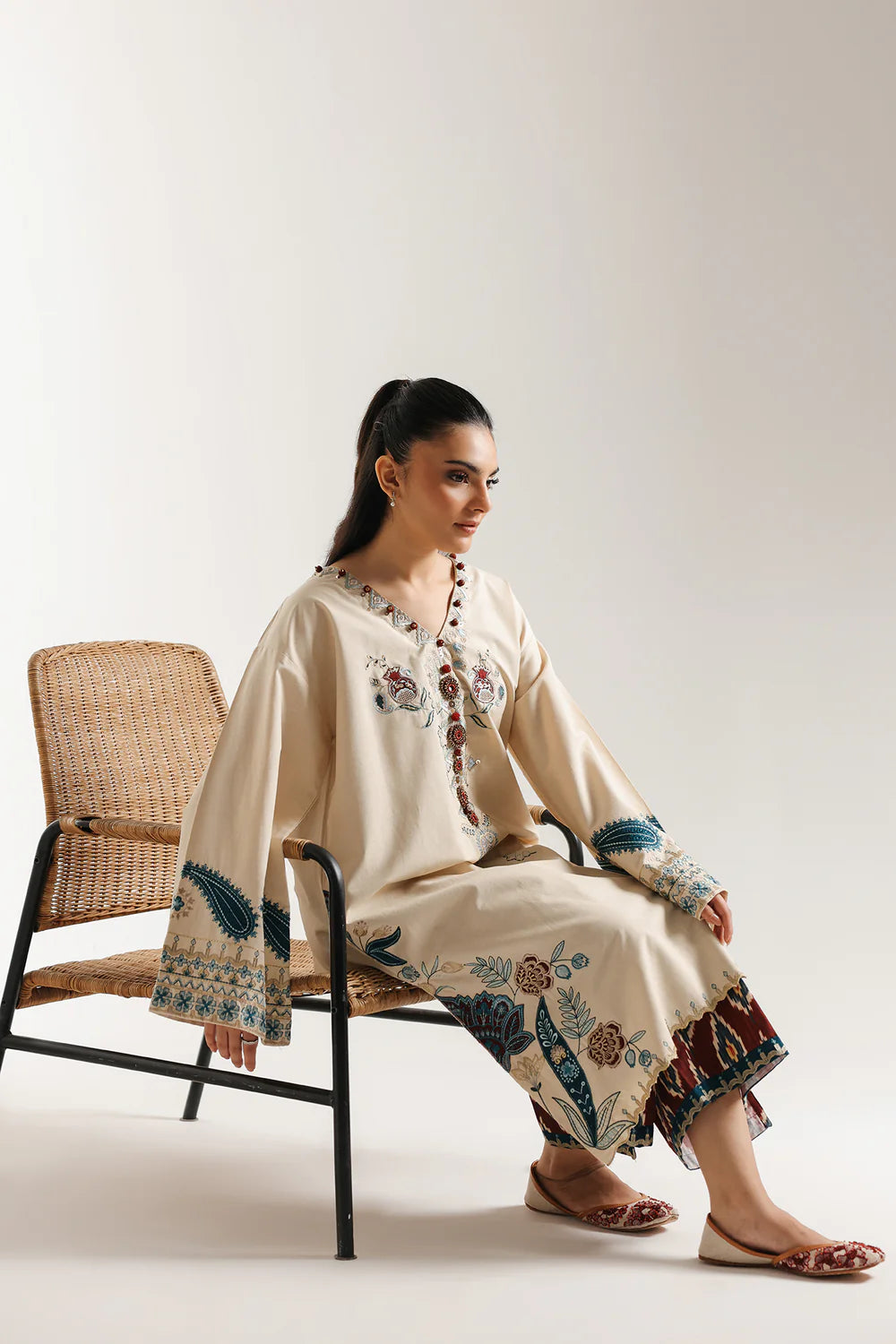 LEMON ICING | E3670/103/004 | Rozana collection 25' - Drop 03 | Ethnc