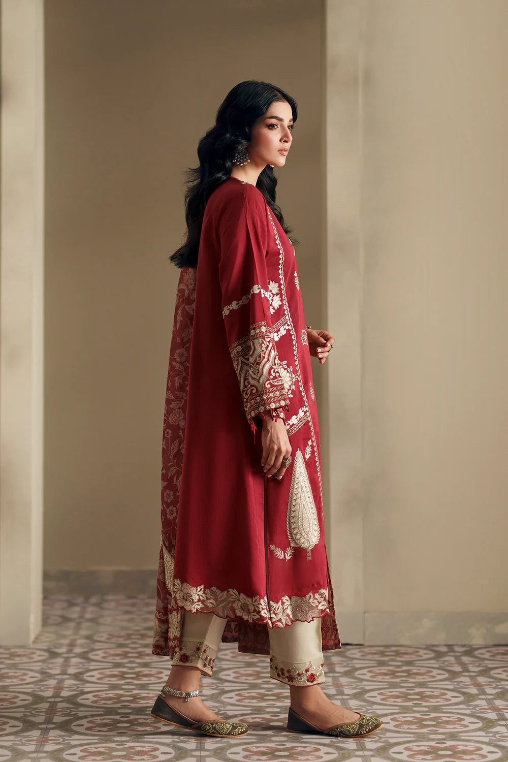RED | E4053/103/301 | Rozana Collection SS '26- Drop 7 | Ethnc