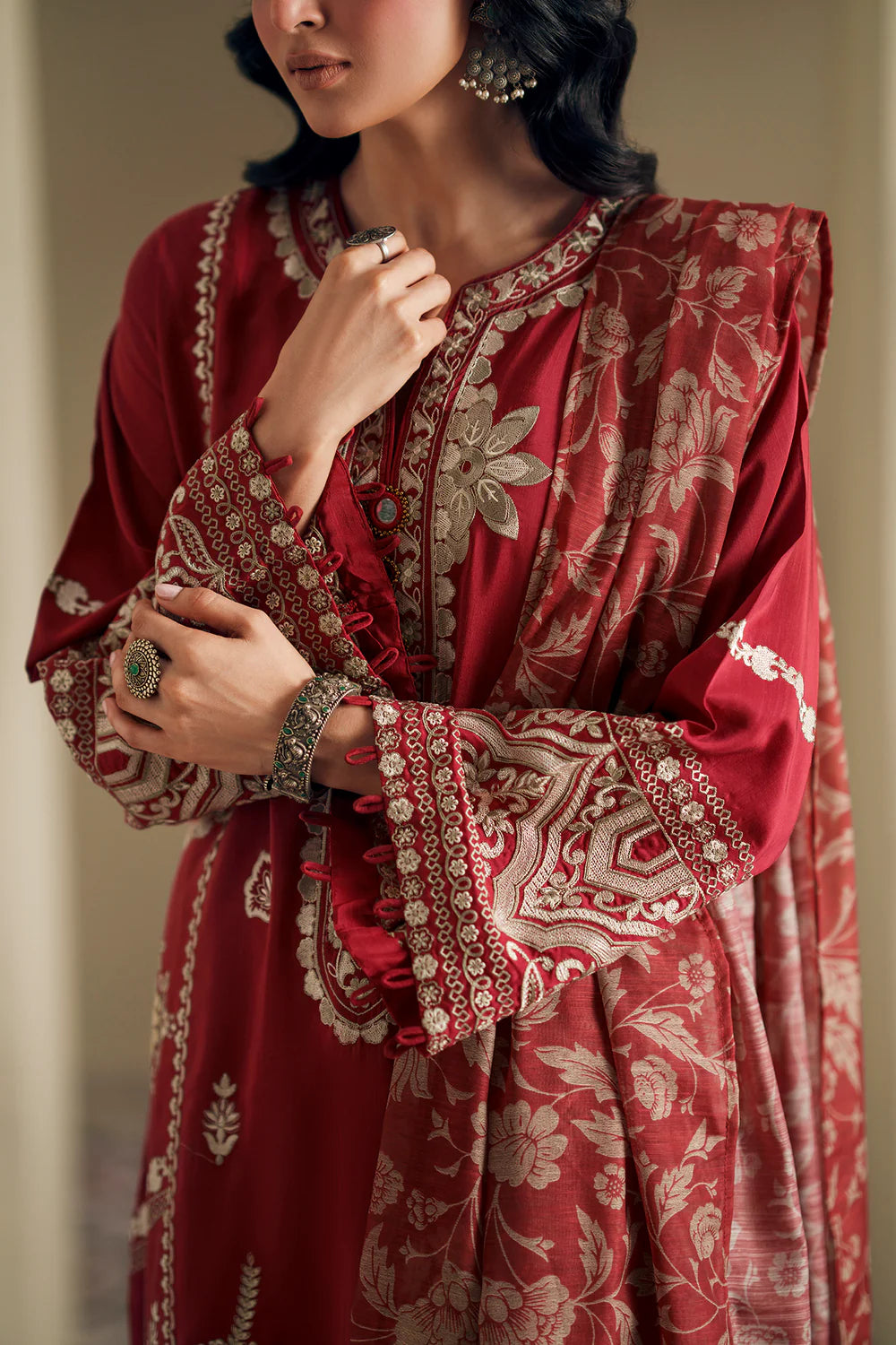 RED | E4053/103/301 | Rozana Collection SS '26- Drop 7 | Ethnc