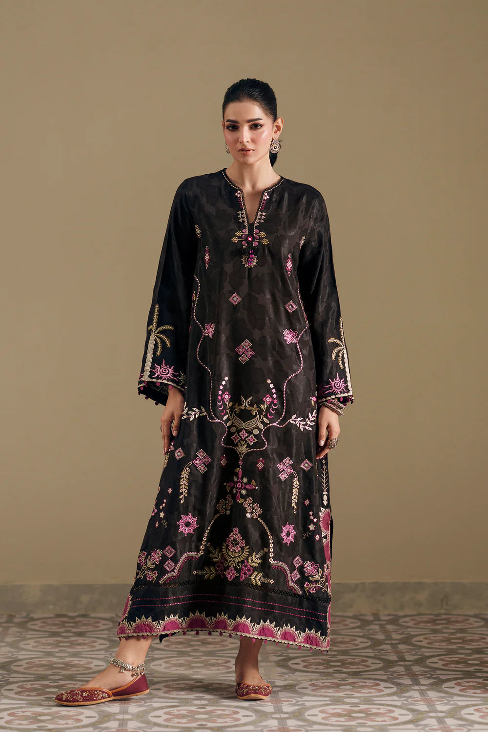 JET BLACK | E4395/103/902 | Rozana Collection SS '26- Drop 7 | Ethnc