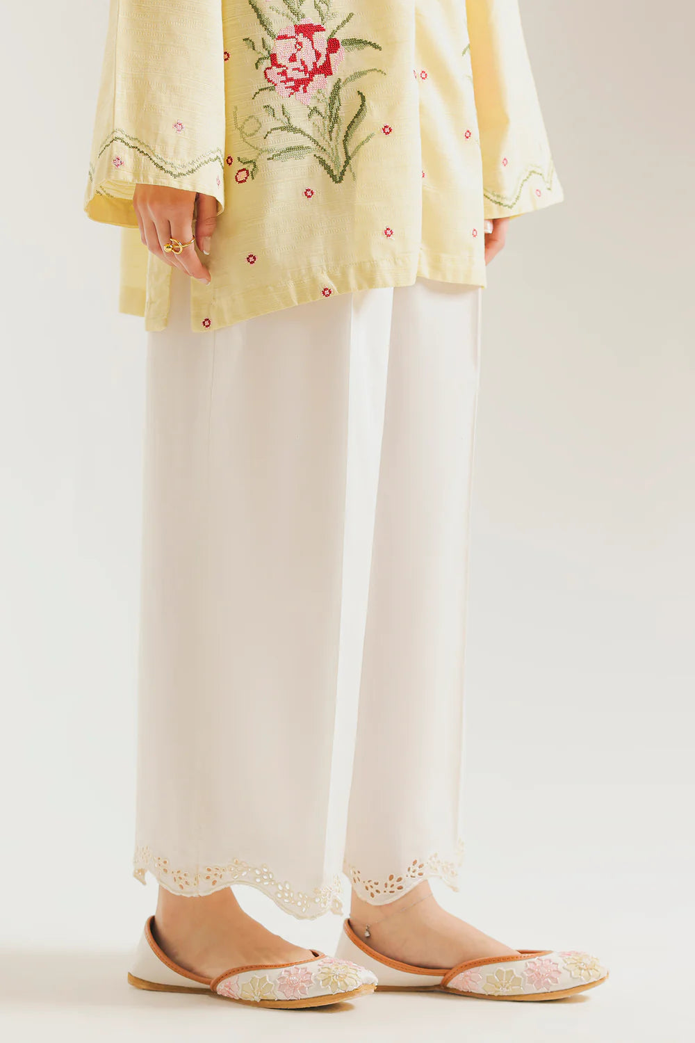 WHITE | E7651/102/001 | Women Casual SS '26 Drop 3 | Ethnc