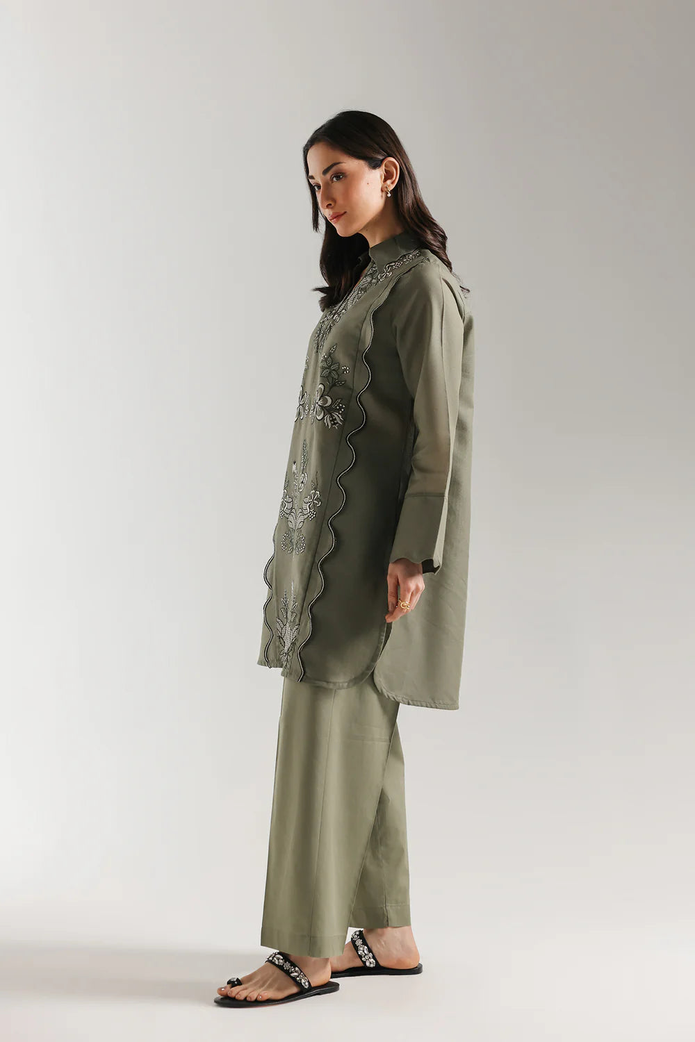 GREEN | E7695/102/701 | Women Casual SS '26 Drop 3 | Ethnc