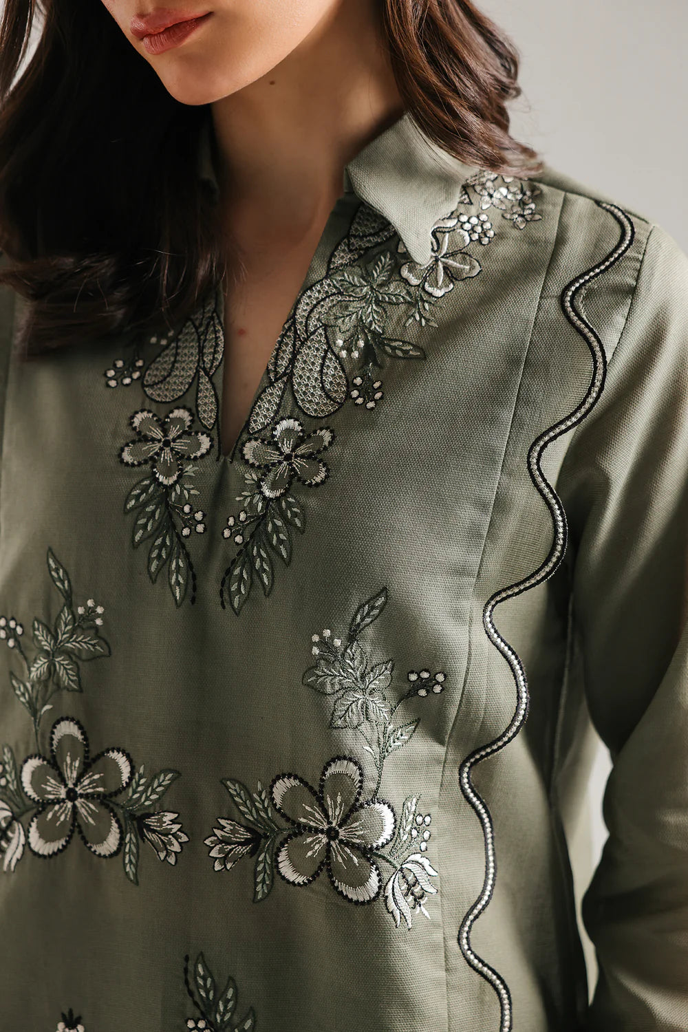 GREEN | E7695/102/701 | Women Casual SS '26 Drop 3 | Ethnc