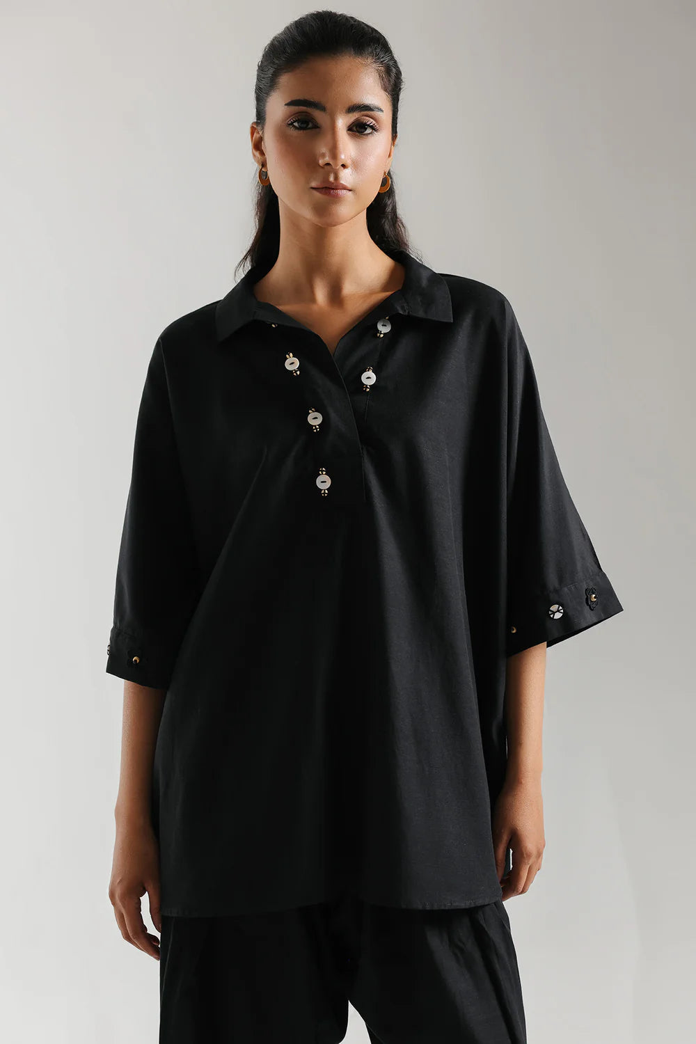 BLACK | E8053/102/901 | Special Price SS '26 | Ethnc