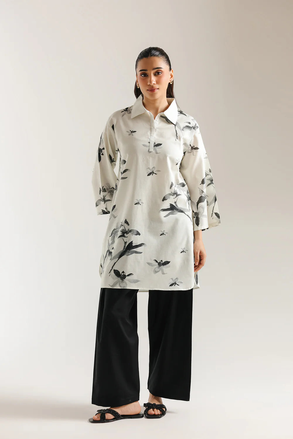 OFF WHITE | E8125/102/002 | Women Casual SP SS '26- Drop 4 | Ethnc