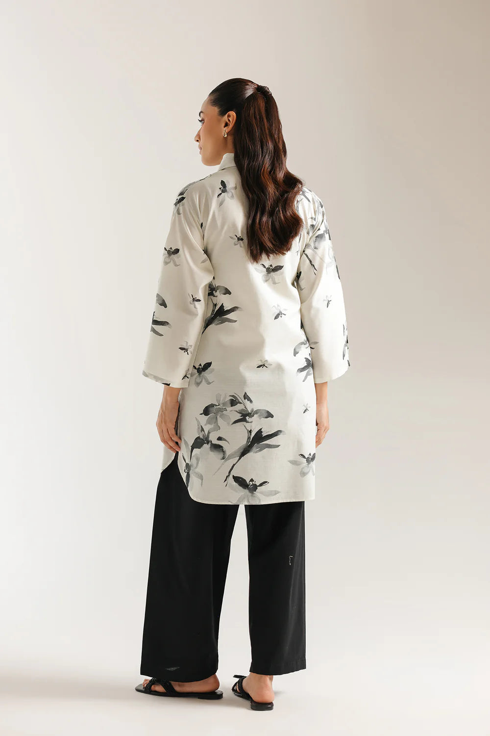 OFF WHITE | E8125/102/002 | Women Casual SP SS '26- Drop 4 | Ethnc