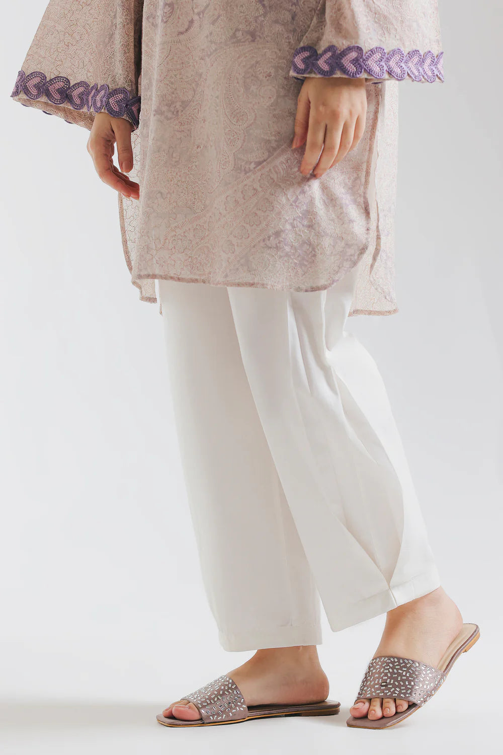 WHITE | E8325/102/001 | Special Price SS '26 | Ethnc