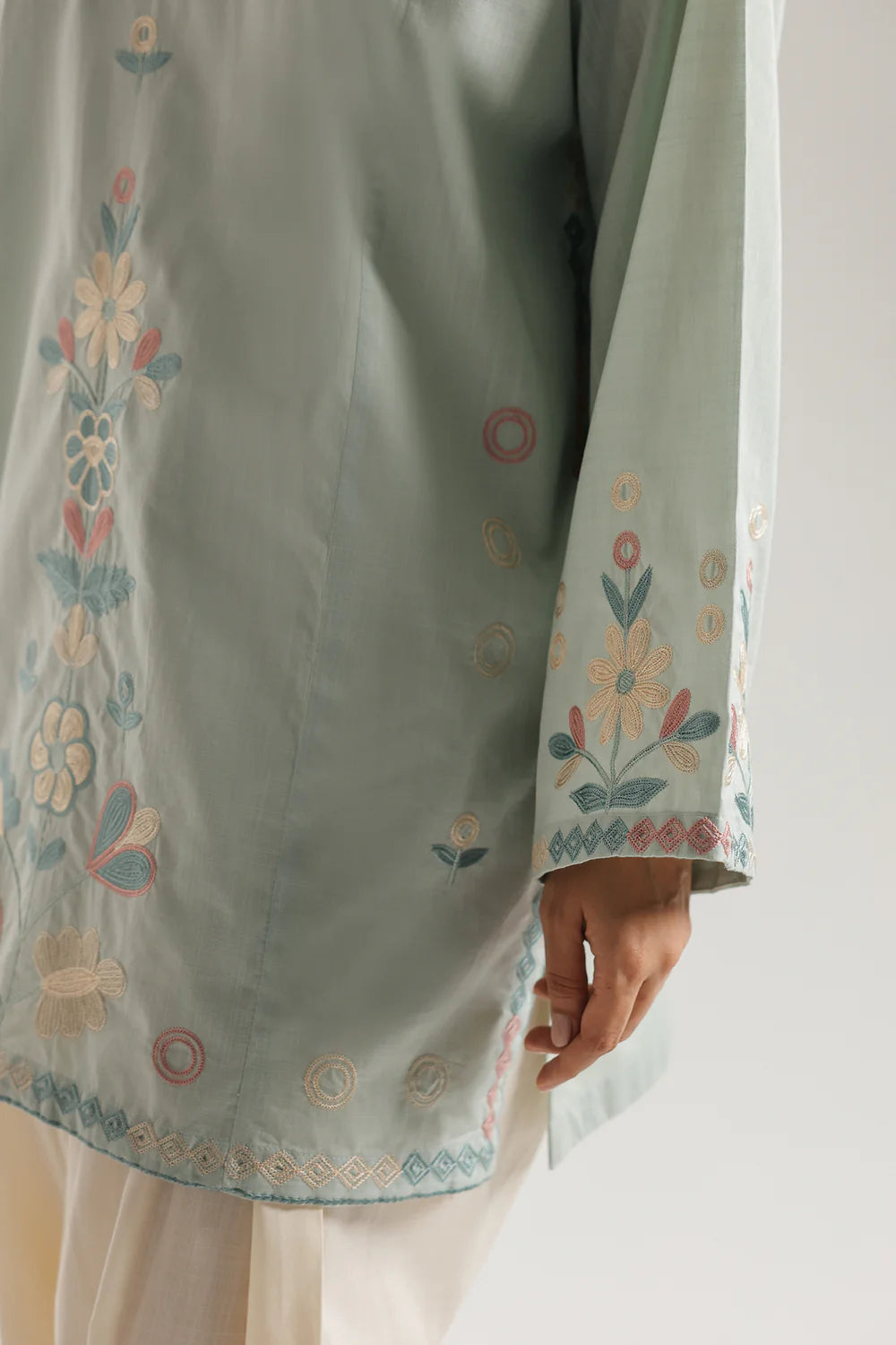 DUSTY GREEN | E8427/102/720 | Women Casual Summer '26 - Drop 3 | Ethnc