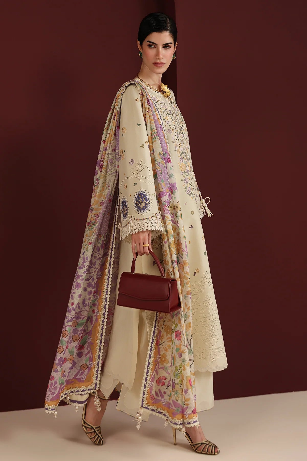 EMBROIDERED LAWN IL26-D01 | Jazmin