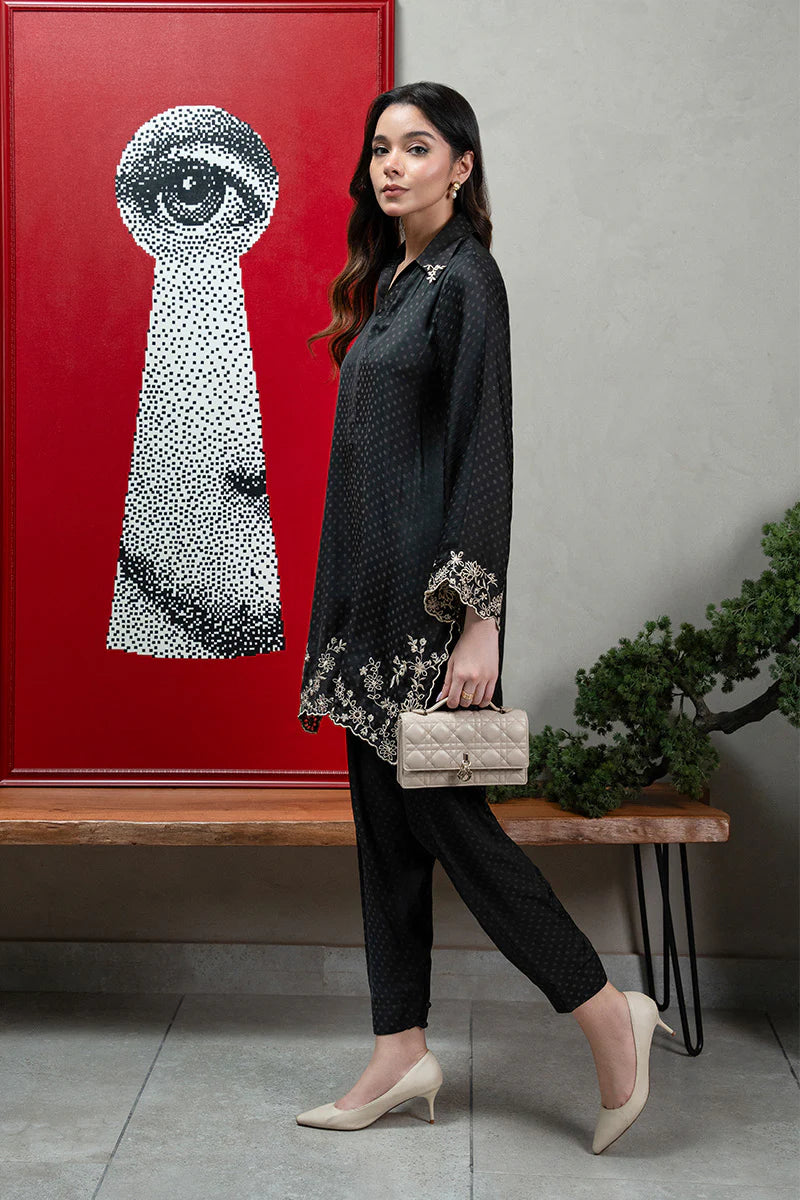 Elan Noir | MODERN MUSE | ARMAS