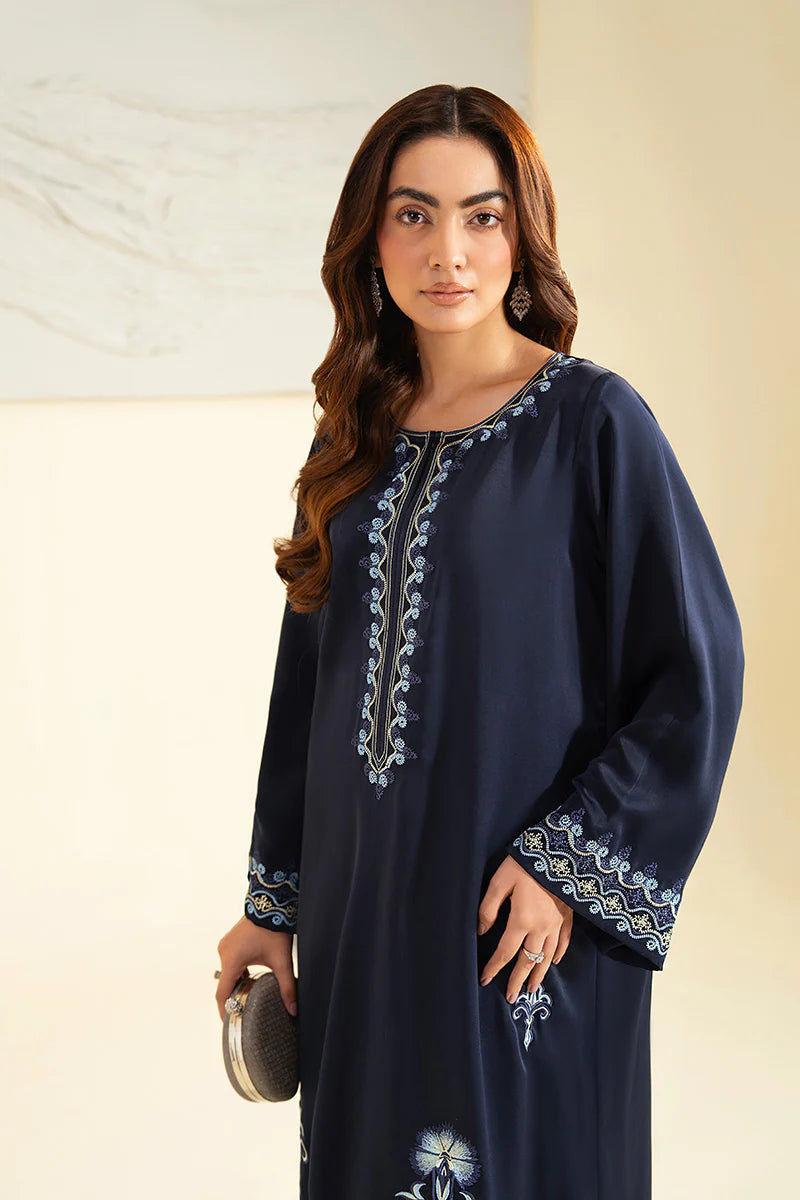 Eva Bleu | MODERN MUSE | ARMAS