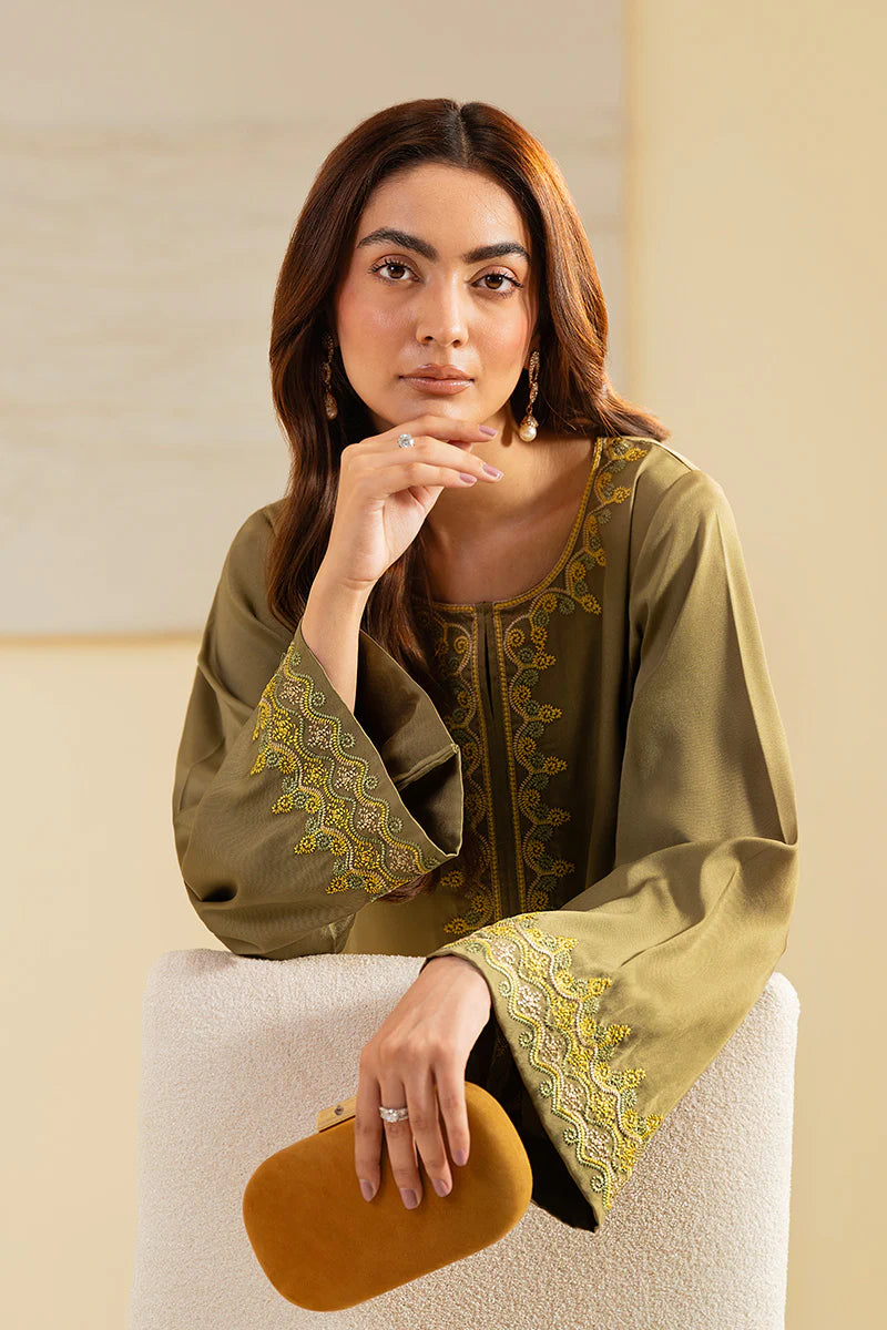 Eva Moss | MODERN MUSE | ARMAS