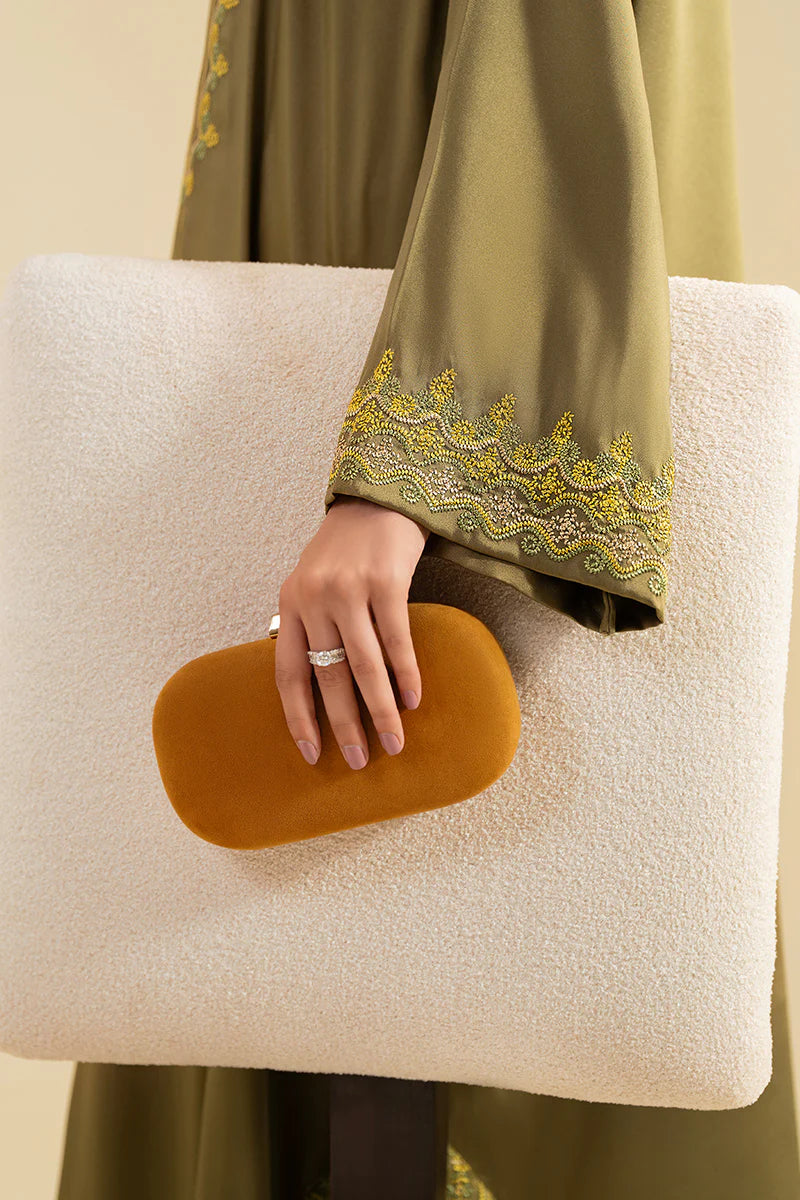 Eva Moss | MODERN MUSE | ARMAS