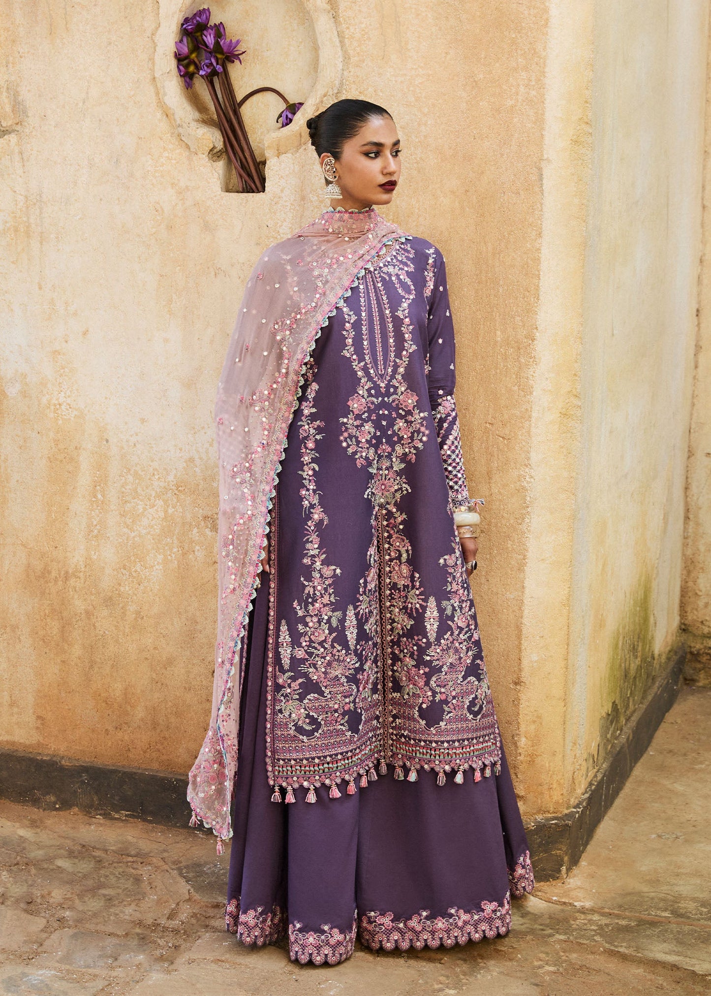 Irris | Hussain Rehar Luxury Lawn’25