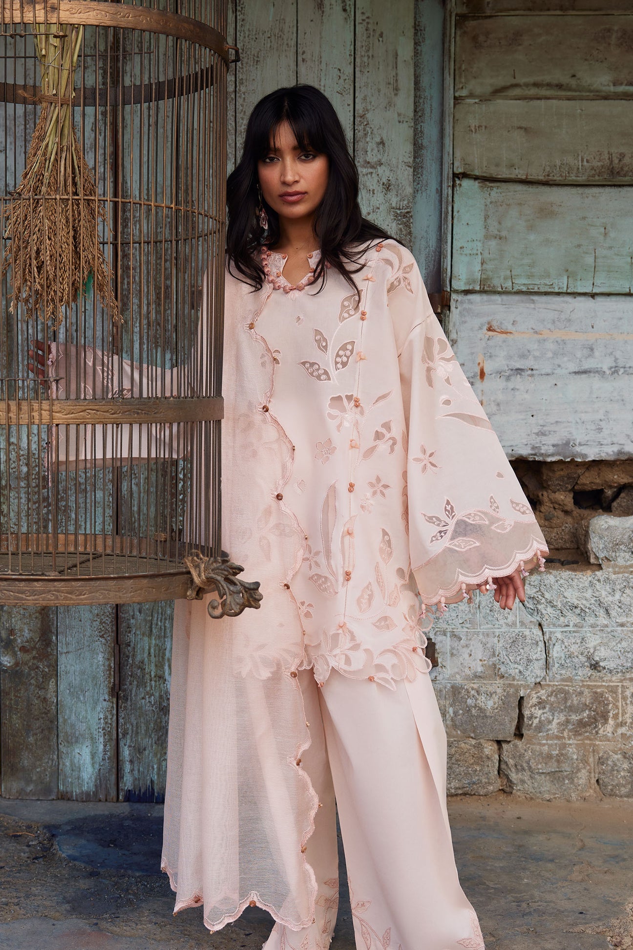 TÁO RÓU 桃柔 (ZL26-14 A) | Zaha Festive Lawn’26