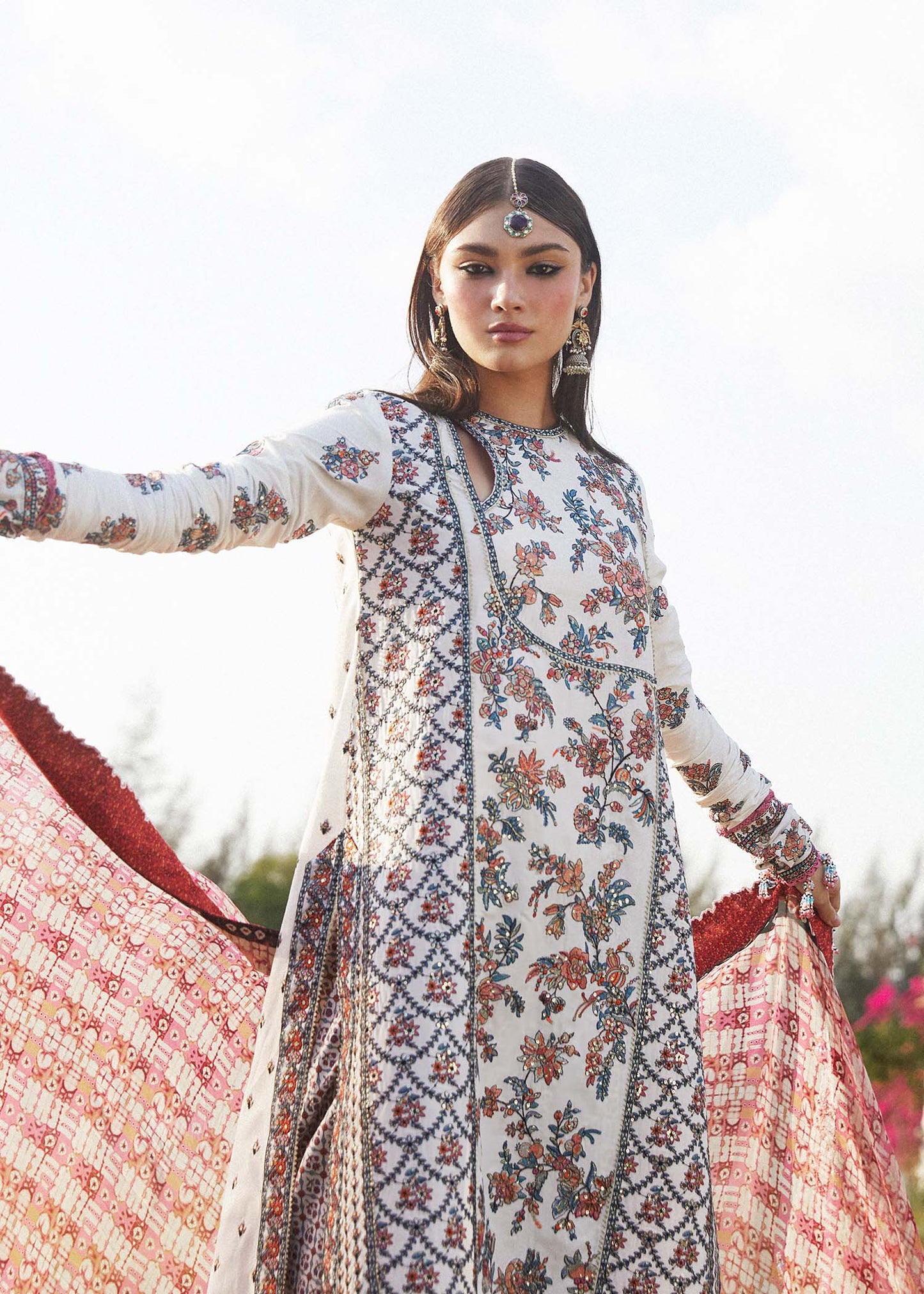 Hussain Rehar Luxury Lawn | ELARA