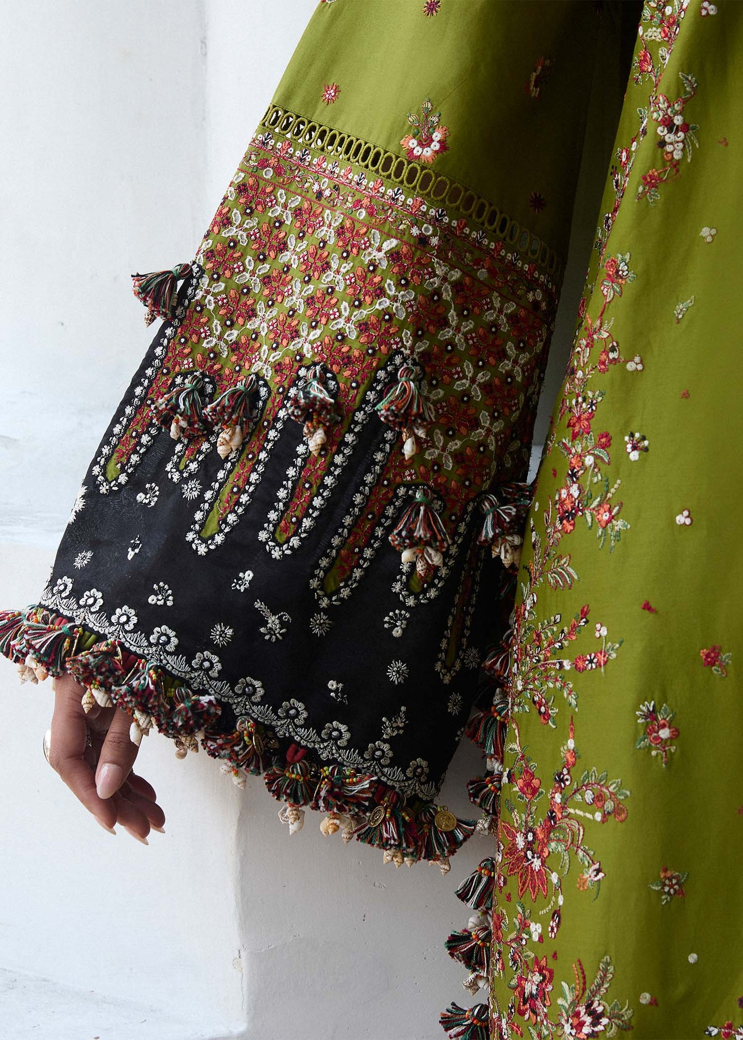 Abass | Hussain Rehar Luxury Lawn’25