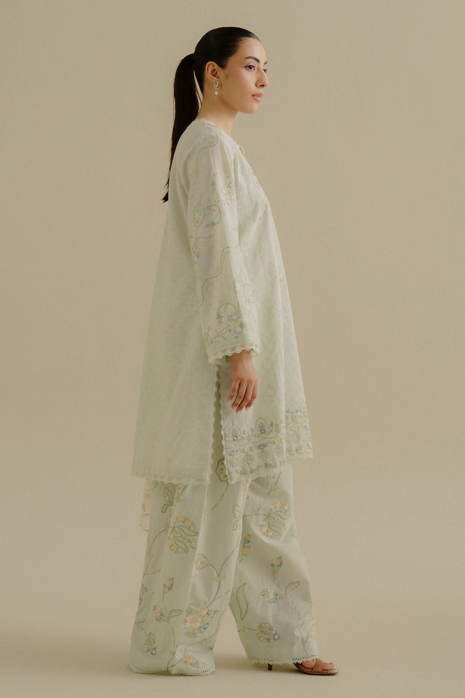 ELVA-1B | Coco Lawn II by Zarashahjahan 2025