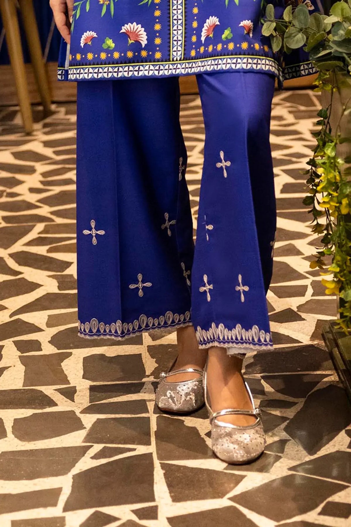 FW25TESE963 | Fall Winter Collection | SANA SAFINAZ