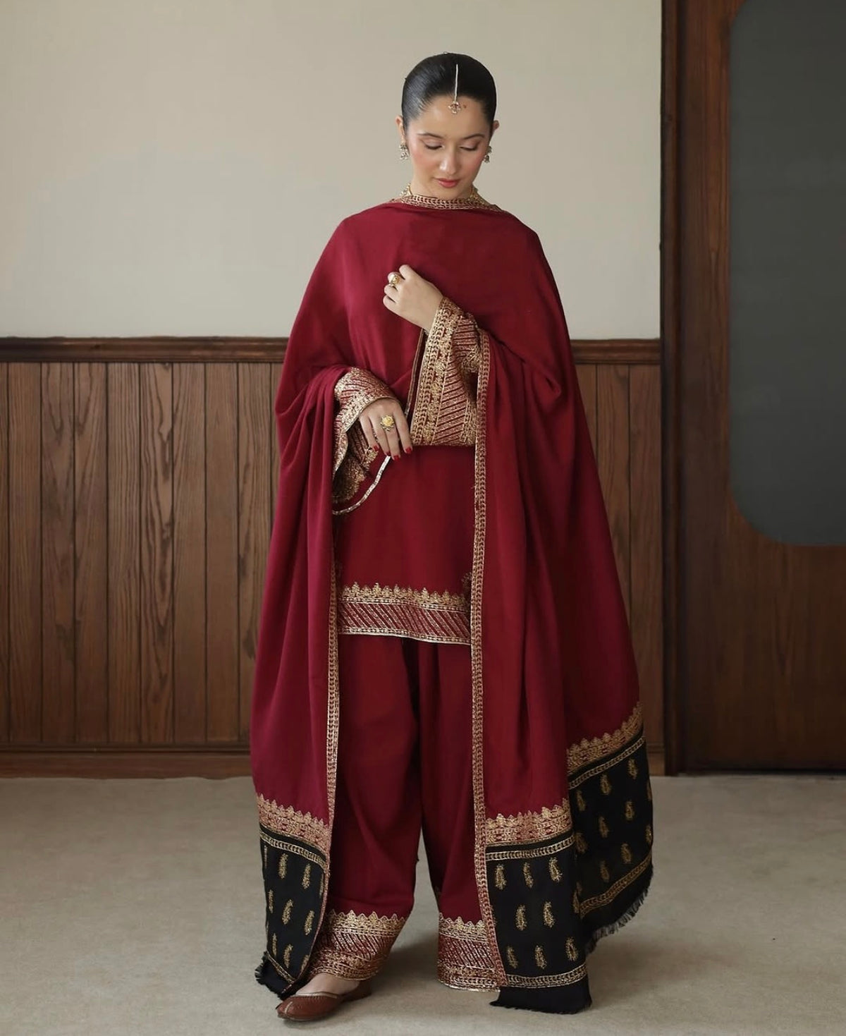 ANARI OUTFIT | BASHAASH’25 | DYOT (RTS)