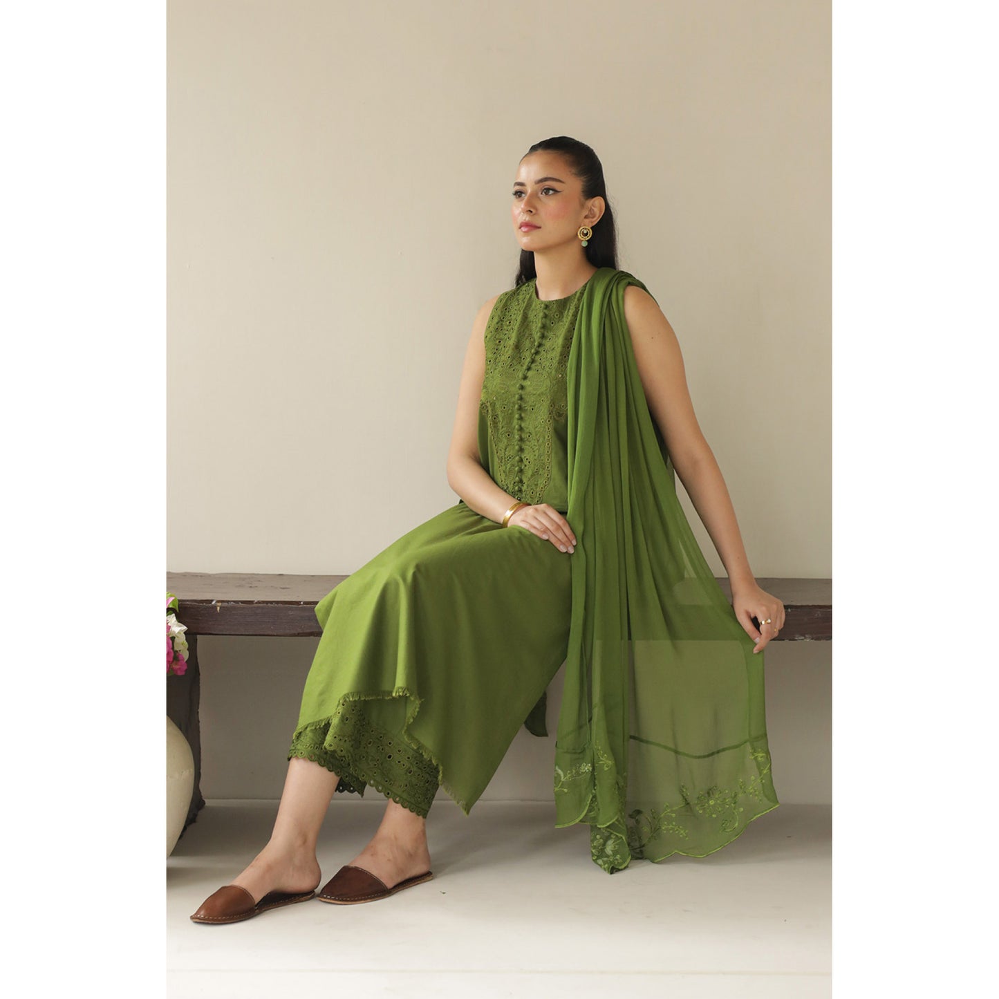 GREEN OUTFIT | DYOT