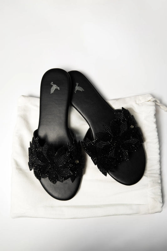NOIR SLIP-ON FLAT (ZBN-25002) | FOOTWEAR