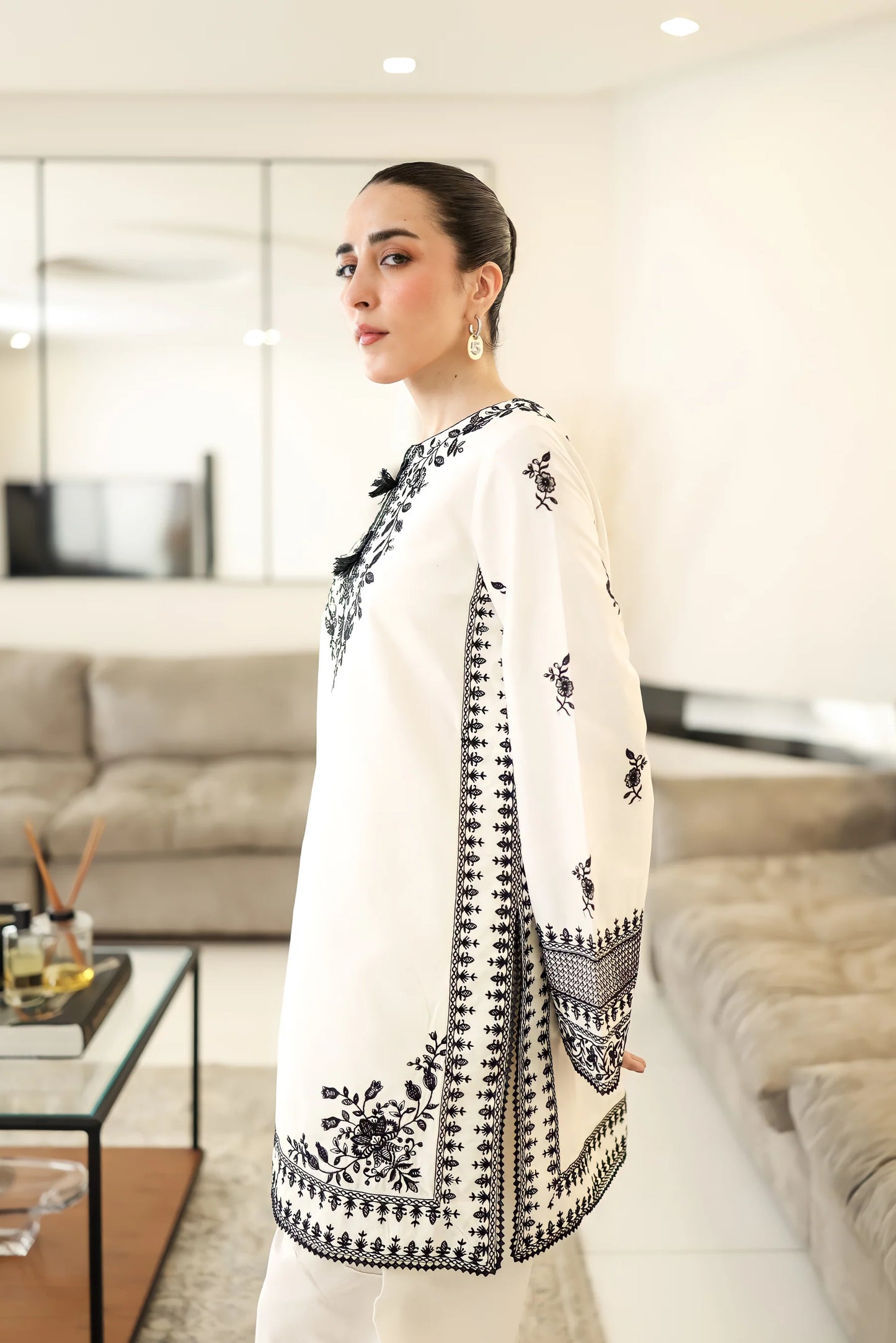 OFF-WHITE & BLACK LUXURY EMBROIDERED FARSHI SET (NPA2-25302) | ZAIB