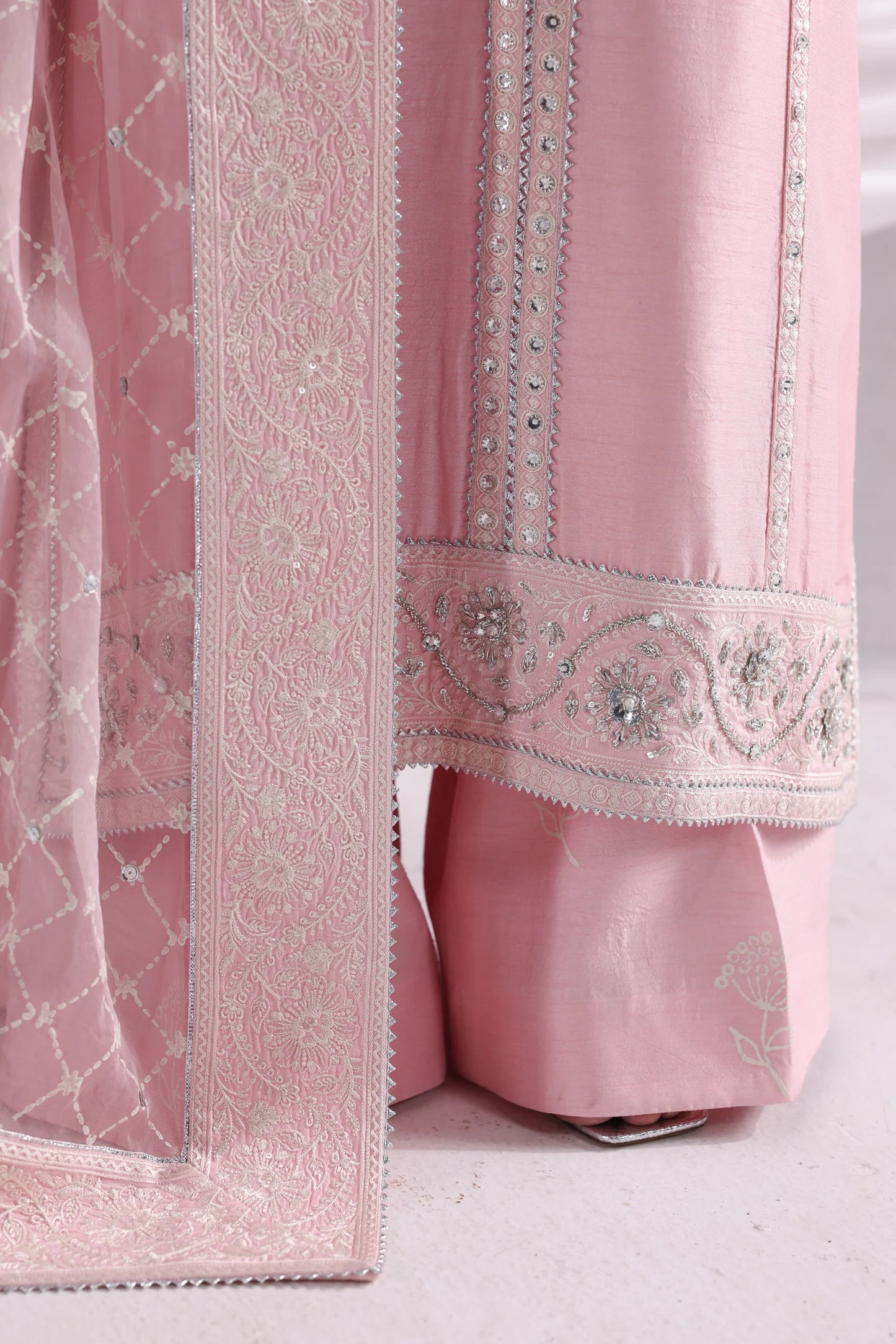 BABY PINK LUXURY WEDDING EDIT 2025 (NPA3-25454) | ZAIB