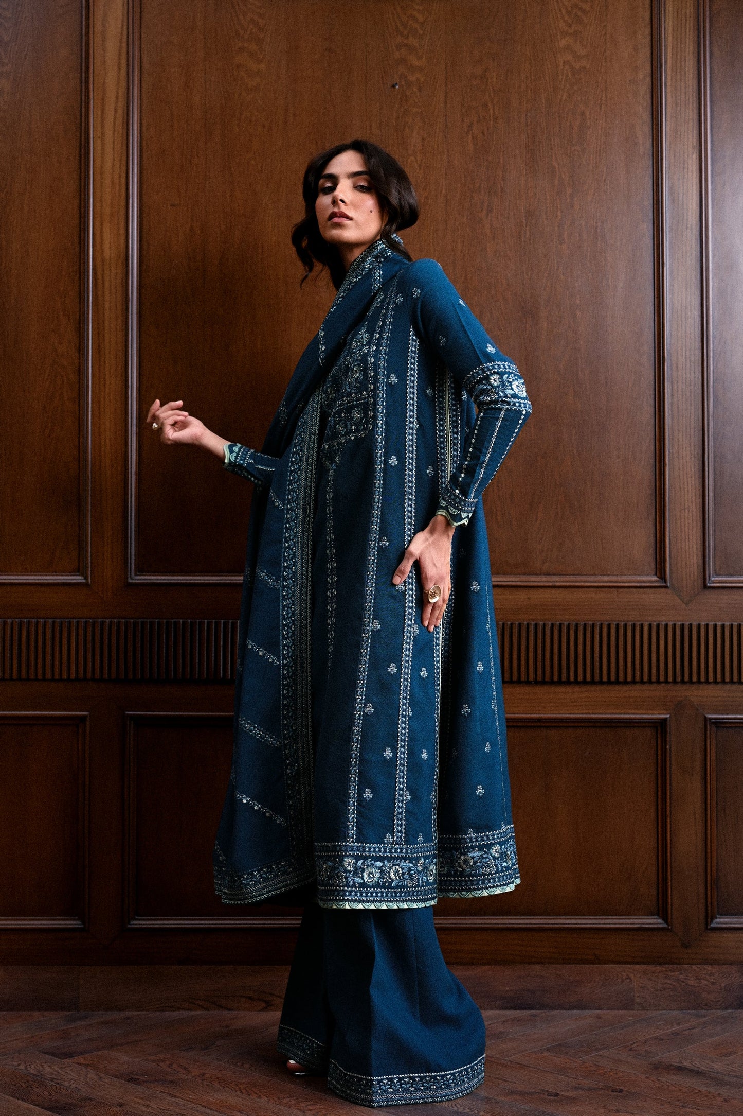 TEAL BLUE LUXURY EMBROIDERED KARANDI SET (NEL-25625) | ZAIB