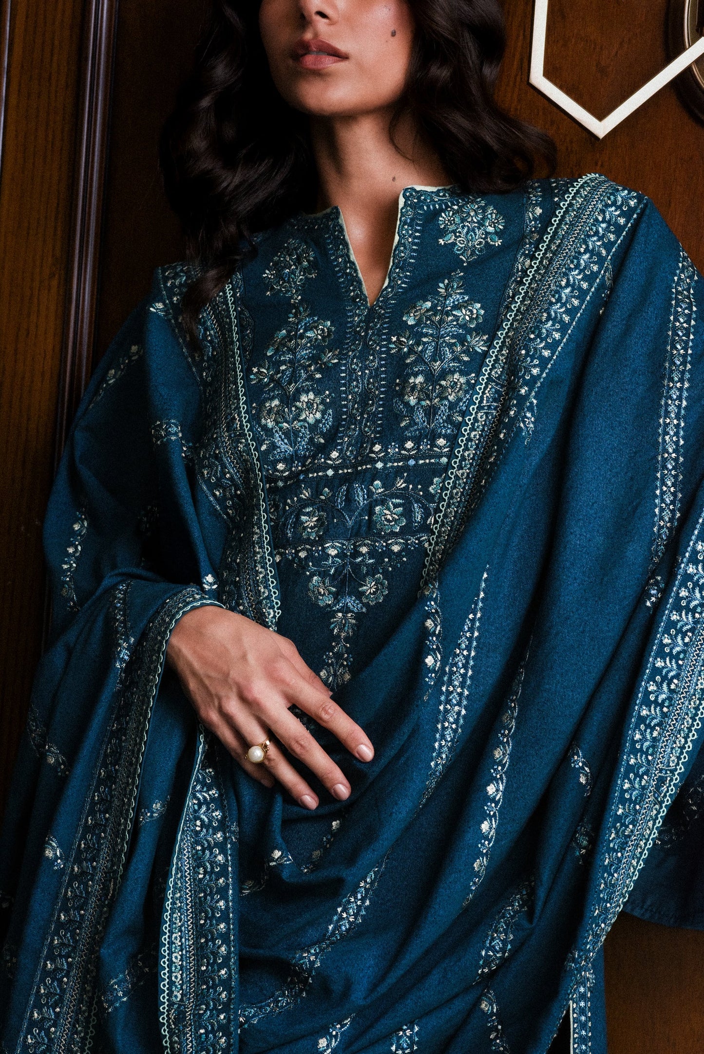 TEAL BLUE LUXURY EMBROIDERED KARANDI SET (NEL-25625) | ZAIB