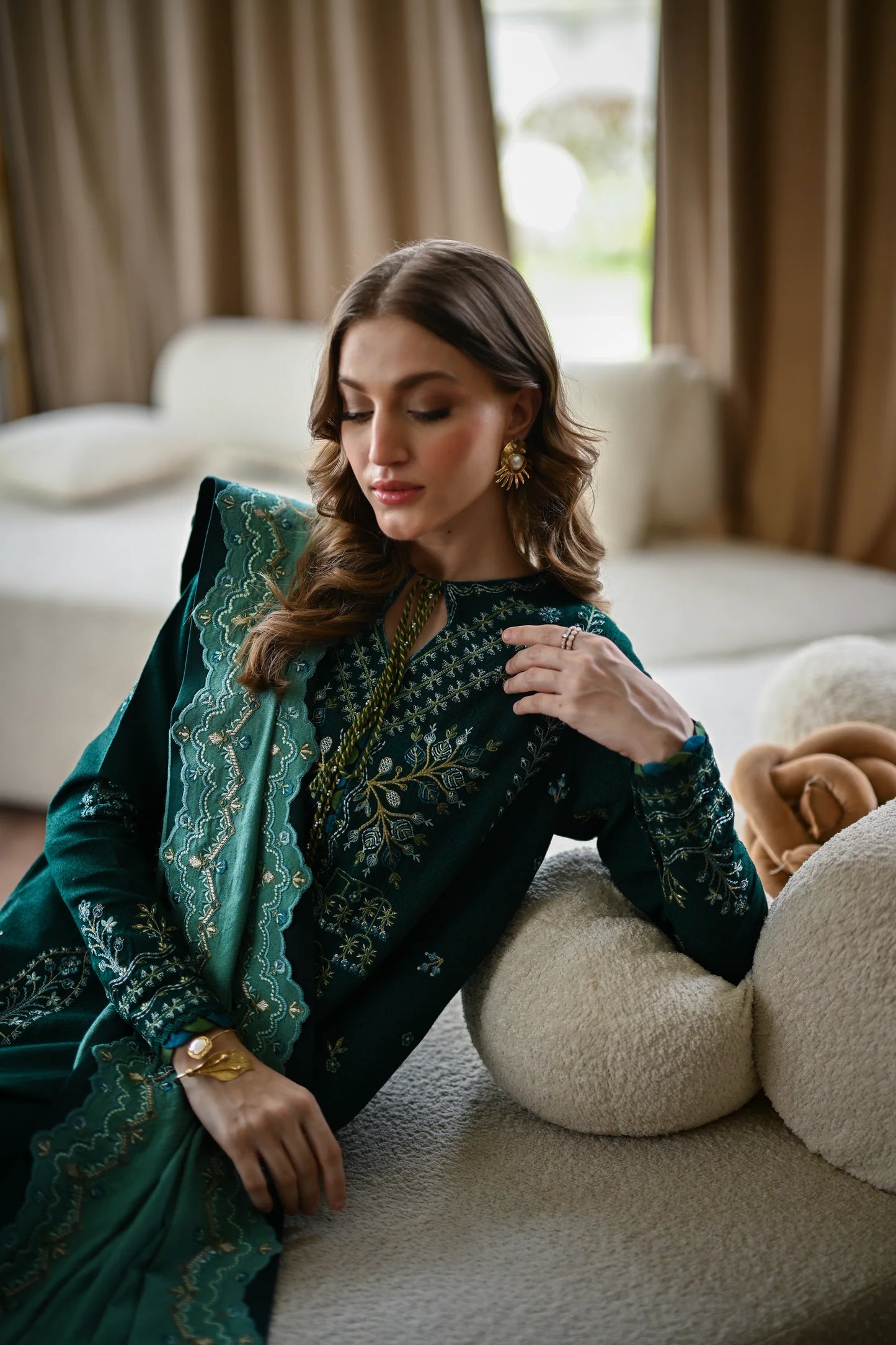 EMERALD GREEN LUXURY EMBROIDERED KARANDI SET (NEL-25623) | ZAIB
