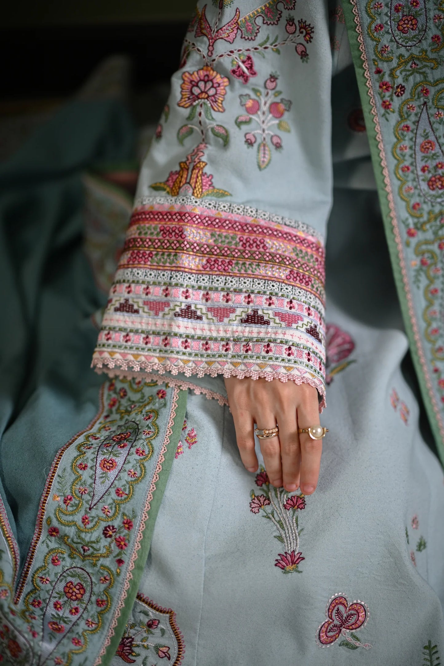 ICE BLUE LUXURY EMBROIDERED KARANDI SET (NEL-25634) | ZAIB